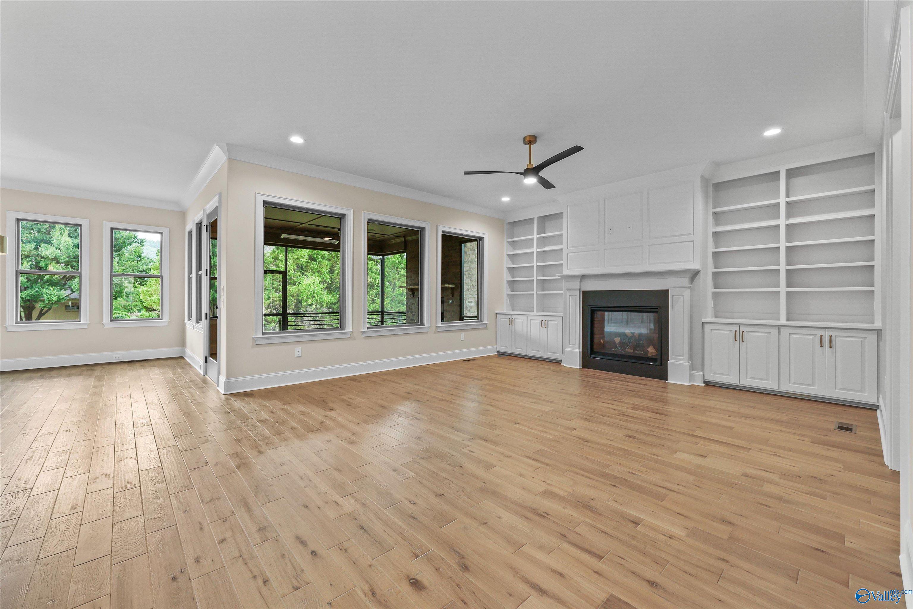 Gurley, Alabama, 35748, United States, 4 Bedrooms Bedrooms, ,4 BathroomsBathrooms,Residential,Active,1781606