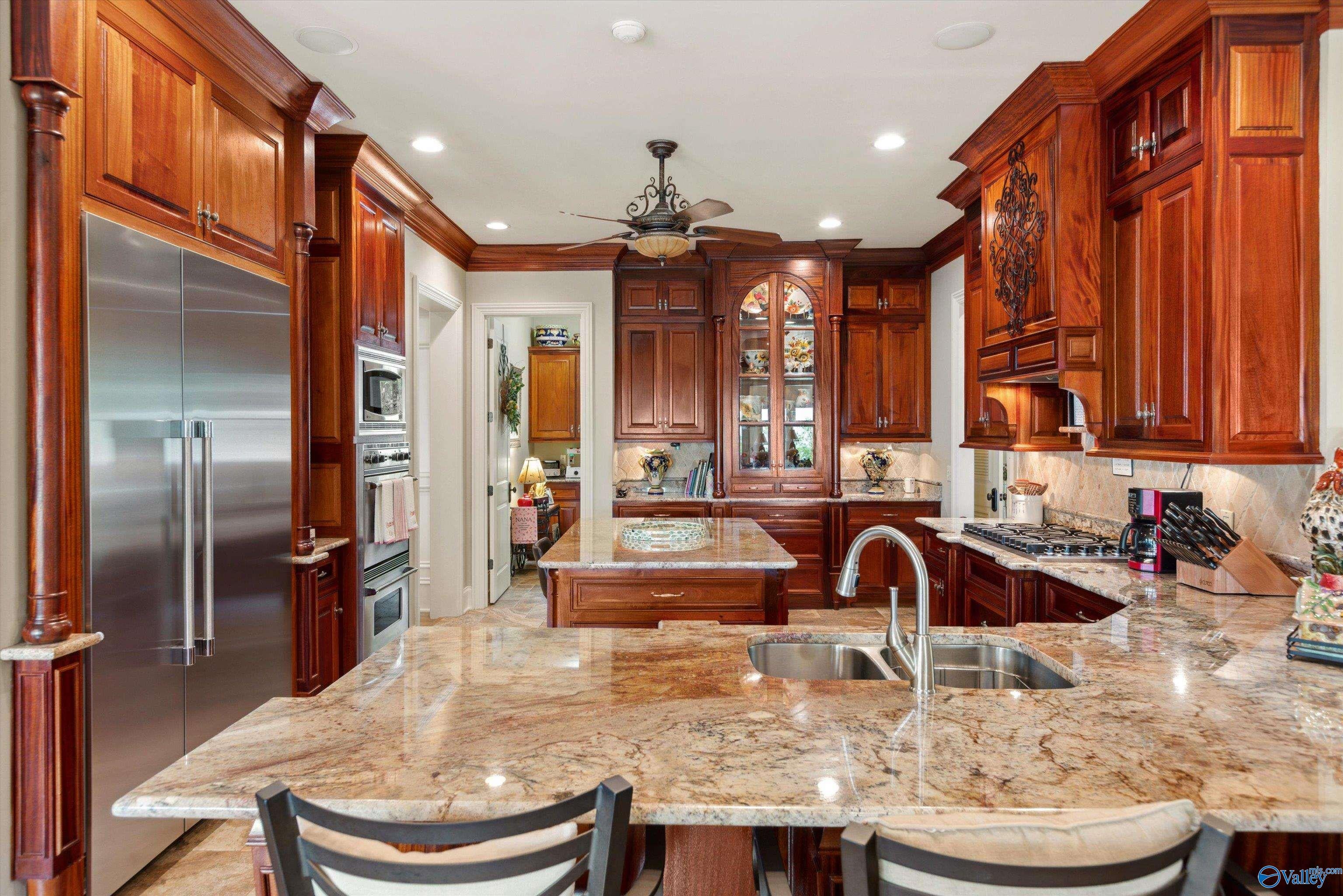 Huntsville, Alabama, 35801, United States, ,8 BathroomsBathrooms,Residential,Active,1832329