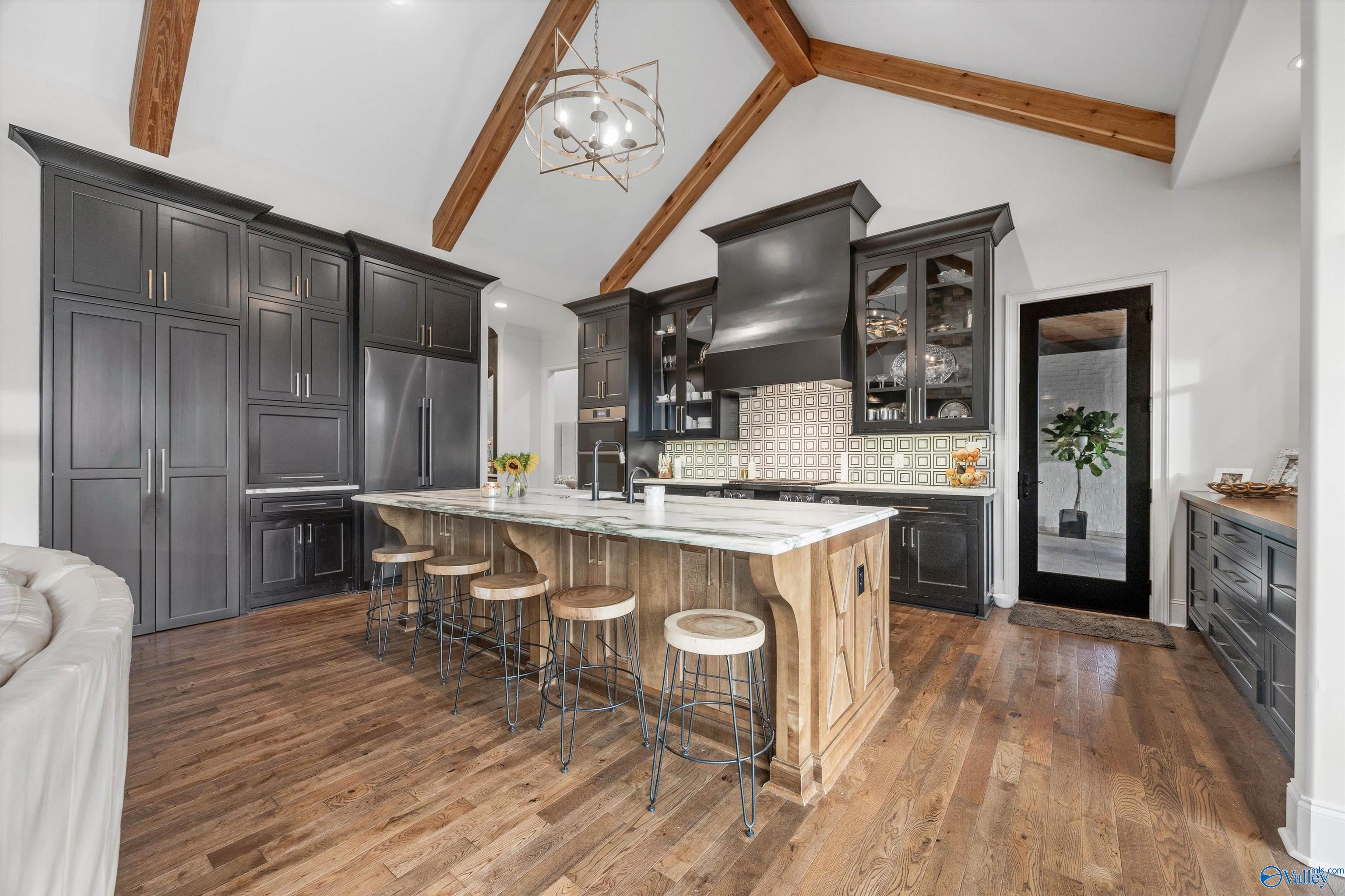 Owens Cross Roads, Alabama, 35763, United States, ,7 BathroomsBathrooms,Residential,Active,1799402