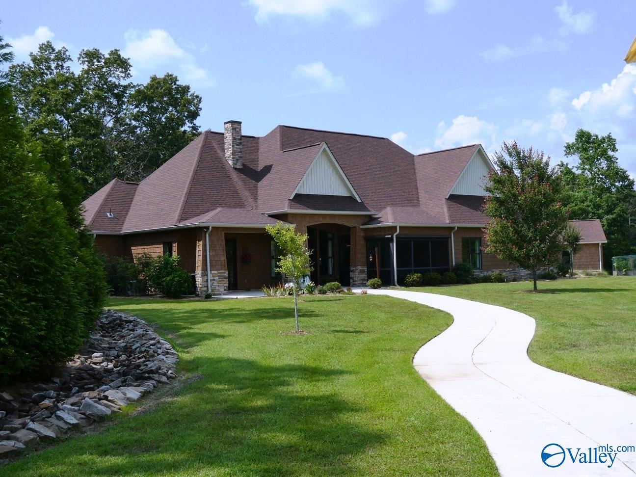 Arley, Alabama, 35541, United States, ,3 BathroomsBathrooms,Residential,Active,1843837