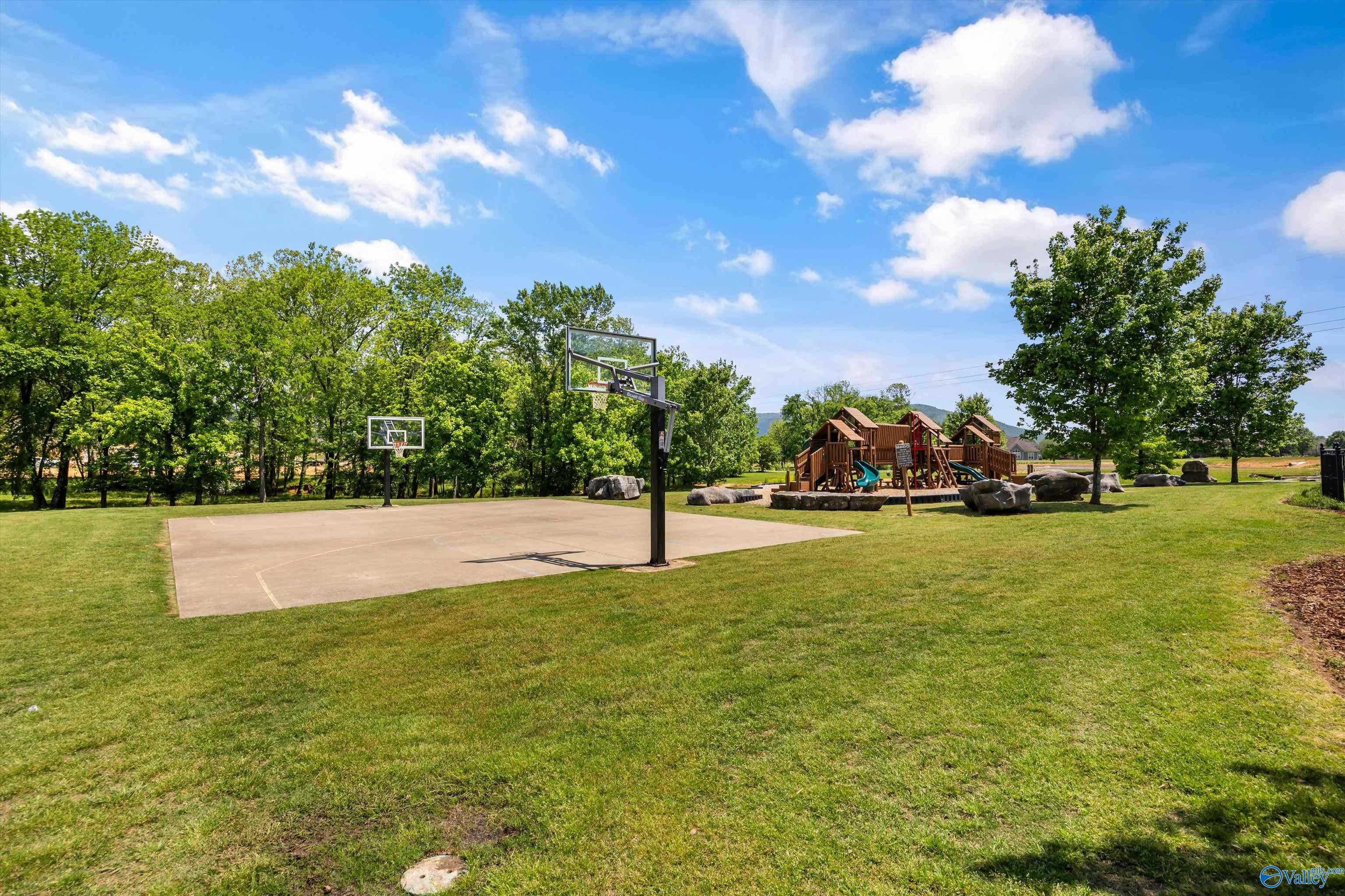 Gurley, Alabama, 35748, United States, 4 Bedrooms Bedrooms, ,4 BathroomsBathrooms,Residential,Active,1781606