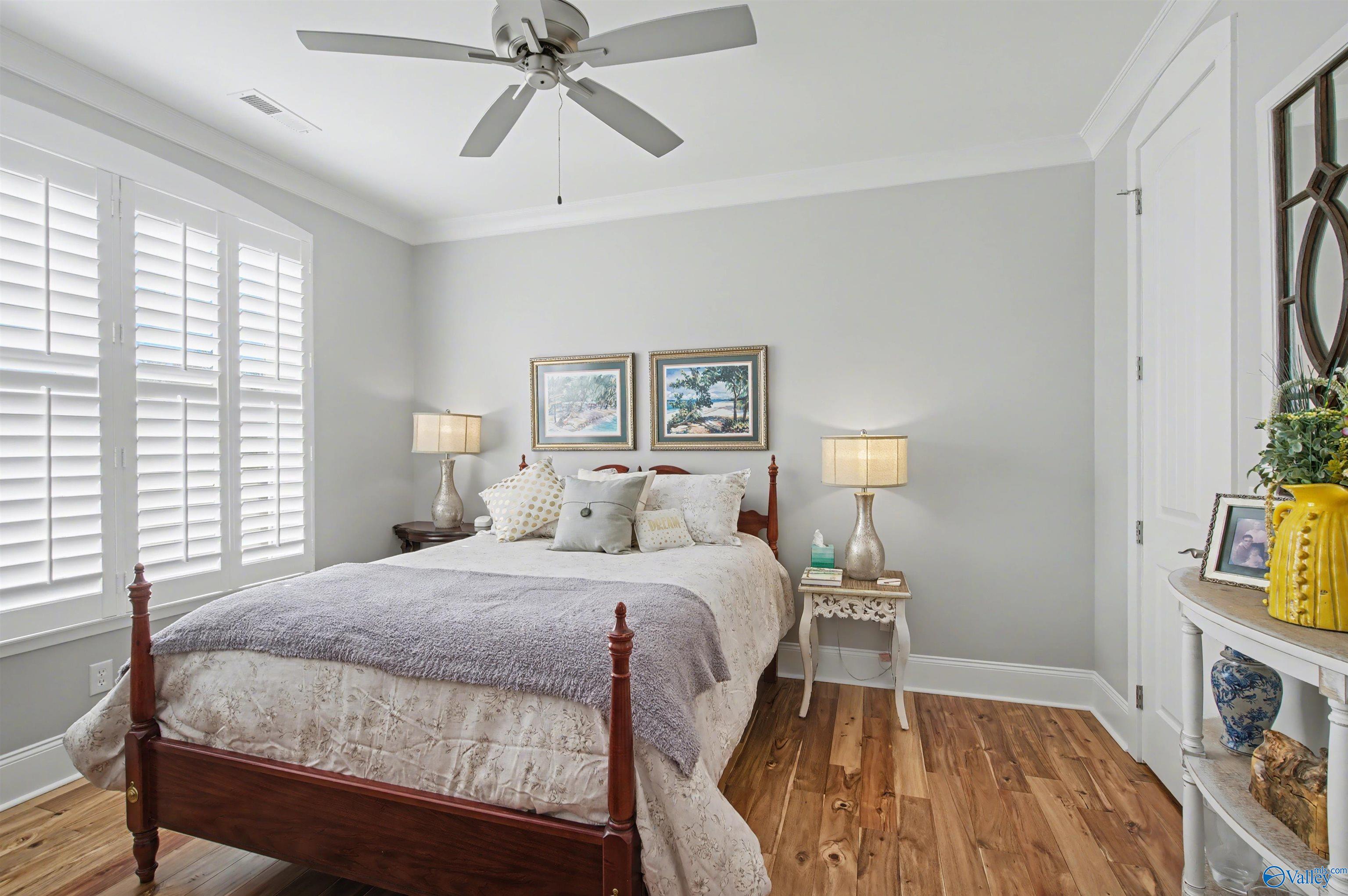 Guntersville, Alabama, 35976, United States, 3 Bedrooms Bedrooms, ,3 BathroomsBathrooms,Residential,Active,2011430