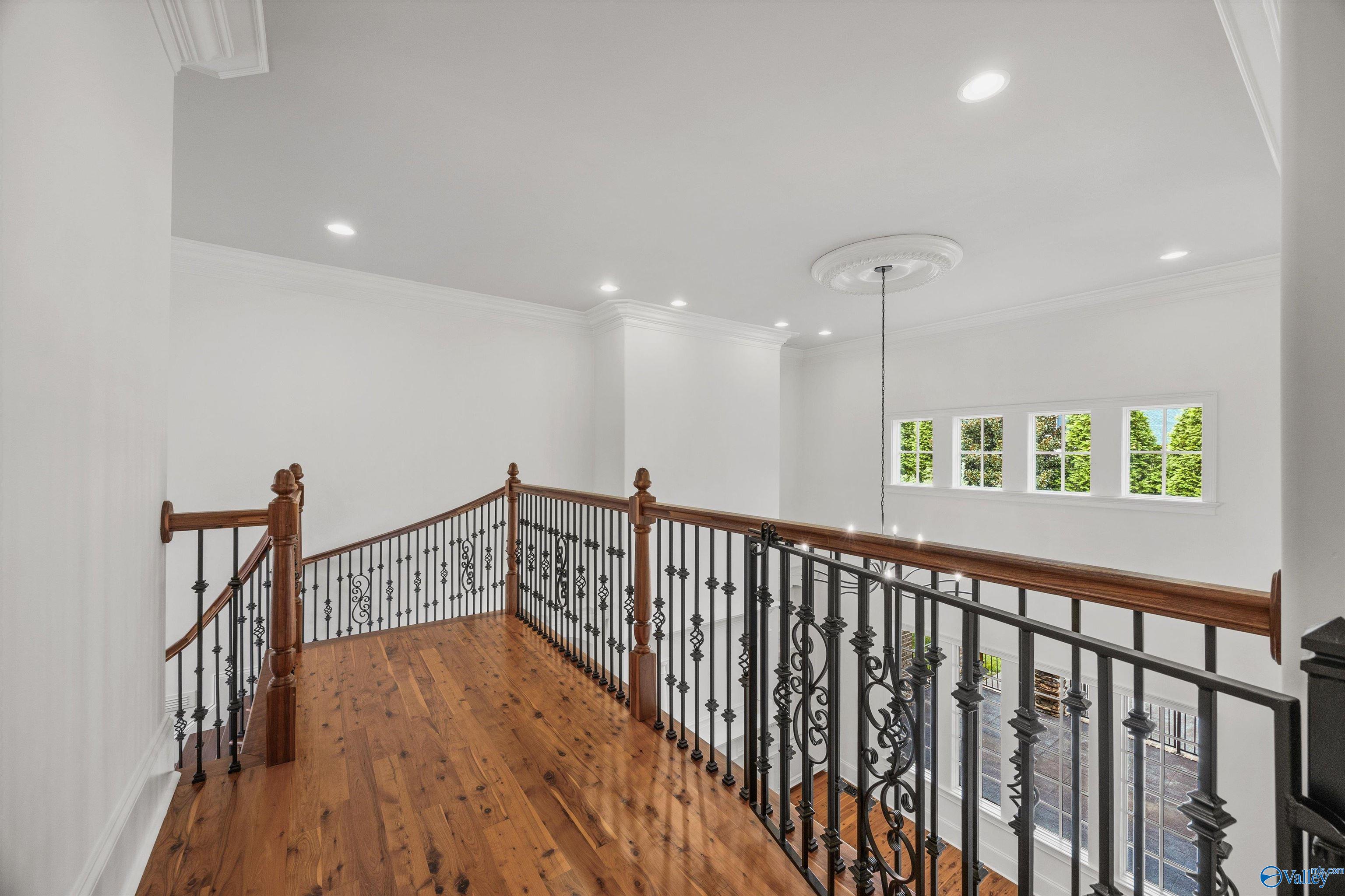 Gurley, Alabama, 35748, United States, 4 Bedrooms Bedrooms, ,5 BathroomsBathrooms,Residential,Active,1909111