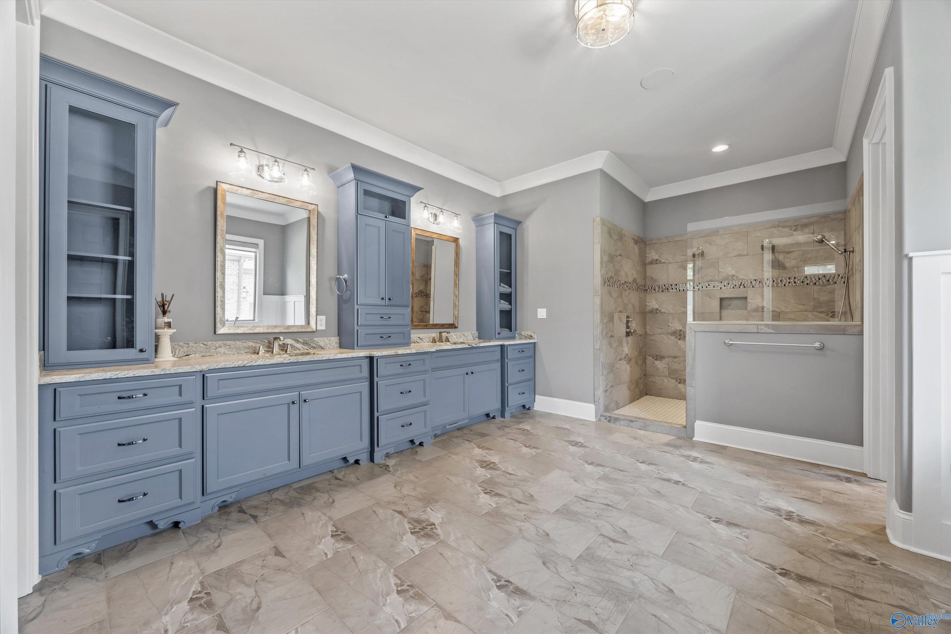 Gurley, Alabama, 35748, United States, 5 Bedrooms Bedrooms, ,7 BathroomsBathrooms,Residential,Active,1834465