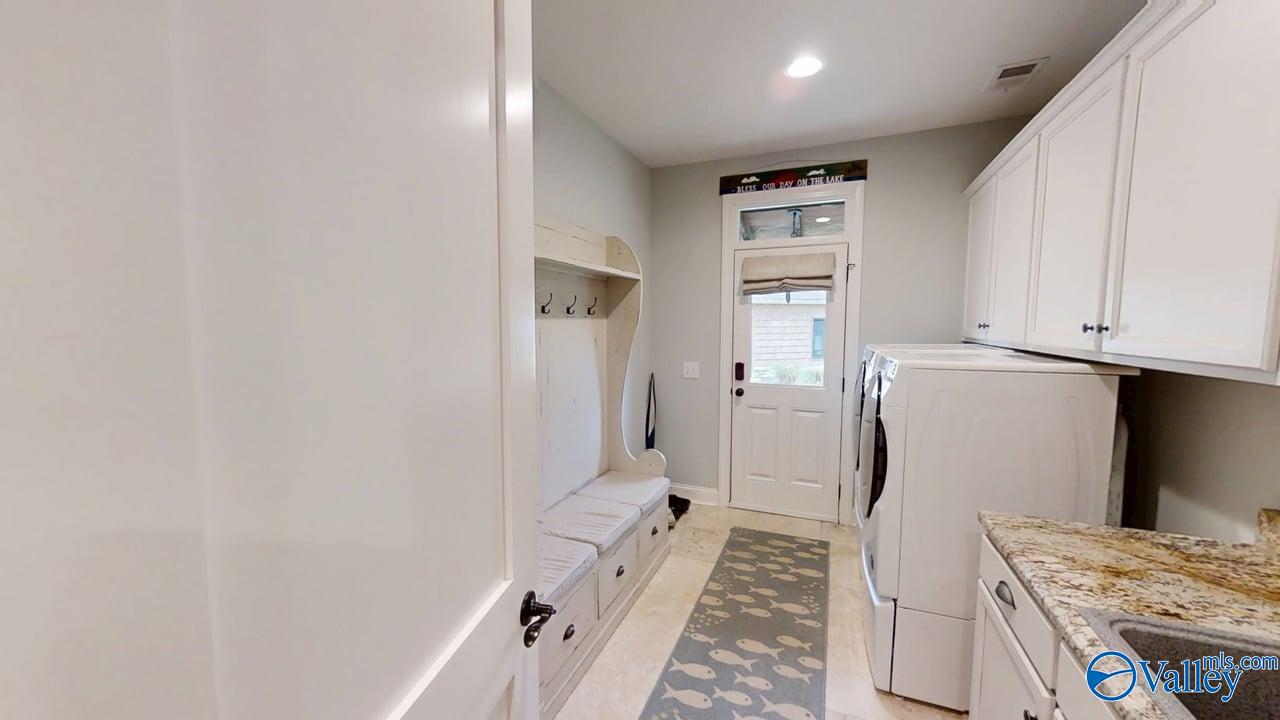 Arley, Alabama, 35541, United States, ,3 BathroomsBathrooms,Residential,Active,1843837