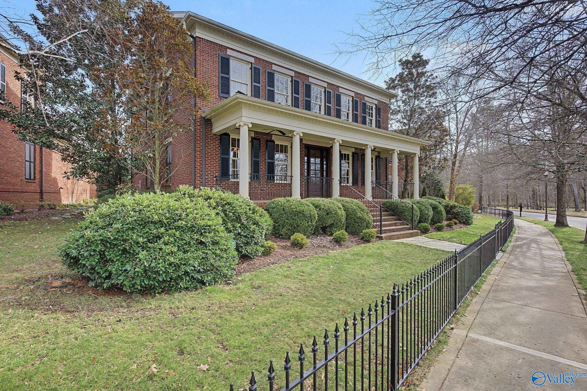 Huntsville, Alabama, 35806, United States, 4 Bedrooms Bedrooms, ,4 BathroomsBathrooms,Residential,Active,2012926