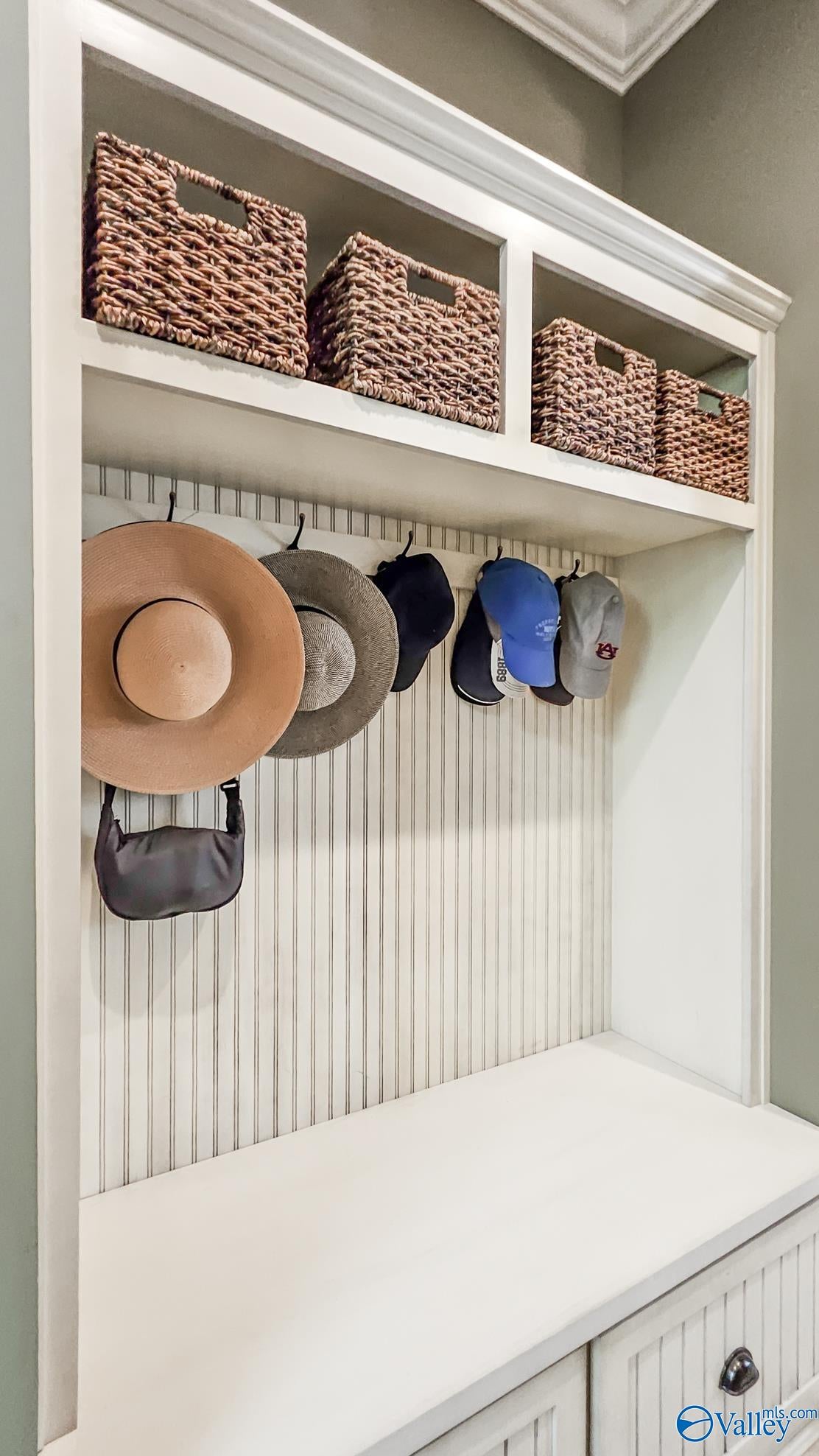 Gurley, Alabama, 35748, United States, 4 Bedrooms Bedrooms, ,6 BathroomsBathrooms,Residential,Active,1922517