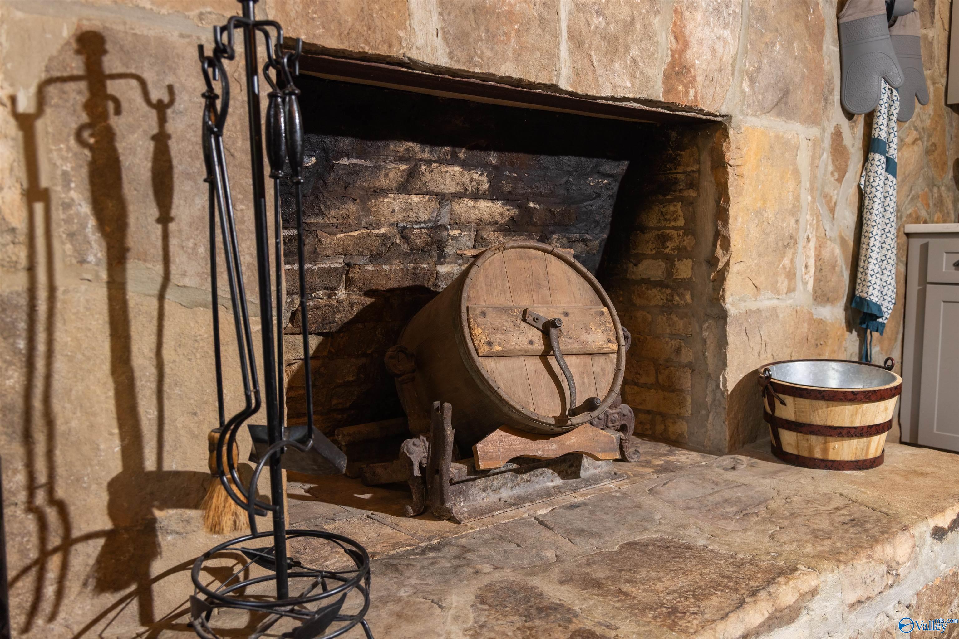 Langston, Alabama, 35755, United States, 5 Bedrooms Bedrooms, ,7 BathroomsBathrooms,Residential,Active,1953425