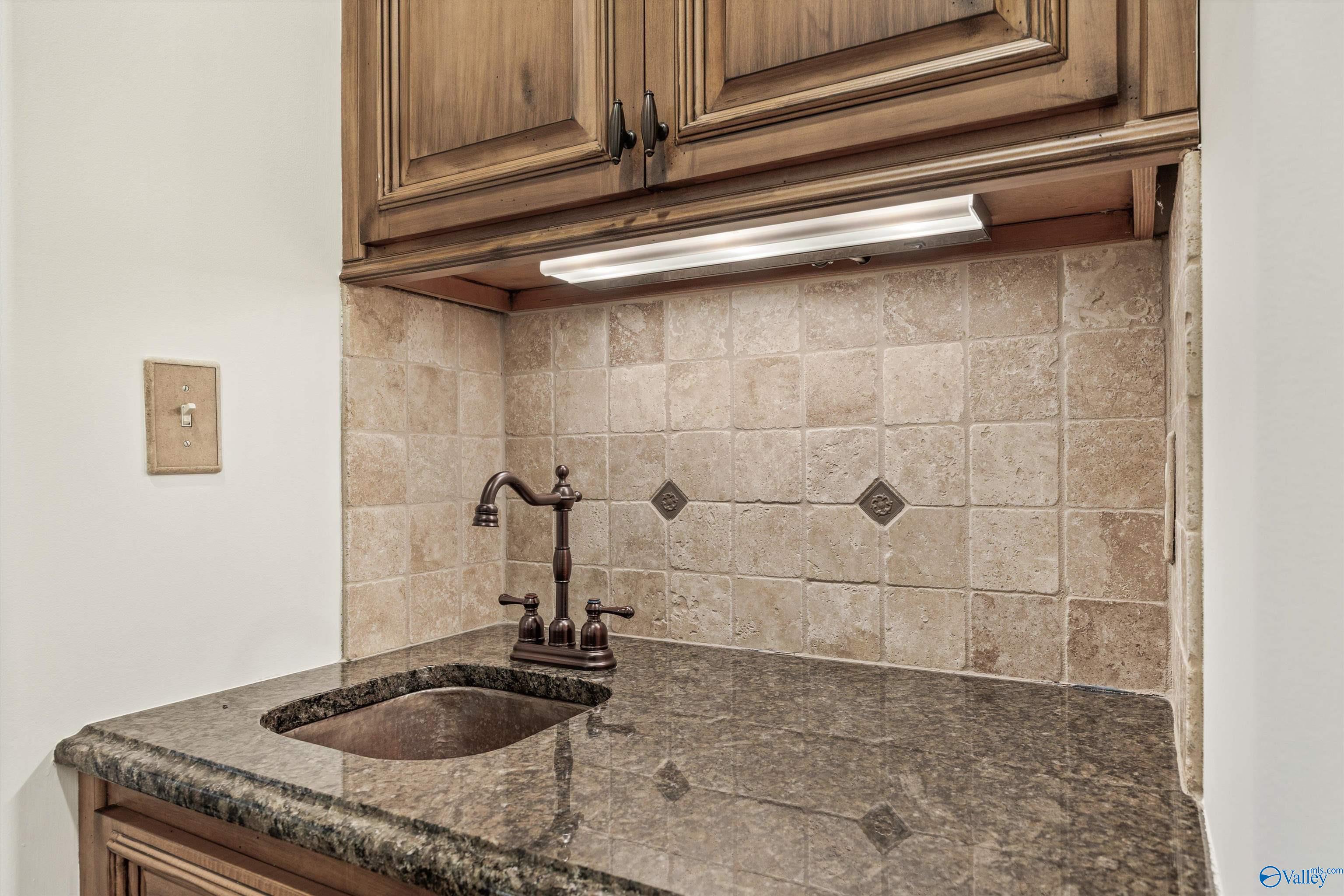 Gurley, Alabama, 35748, United States, 4 Bedrooms Bedrooms, ,5 BathroomsBathrooms,Residential,Active,1909111