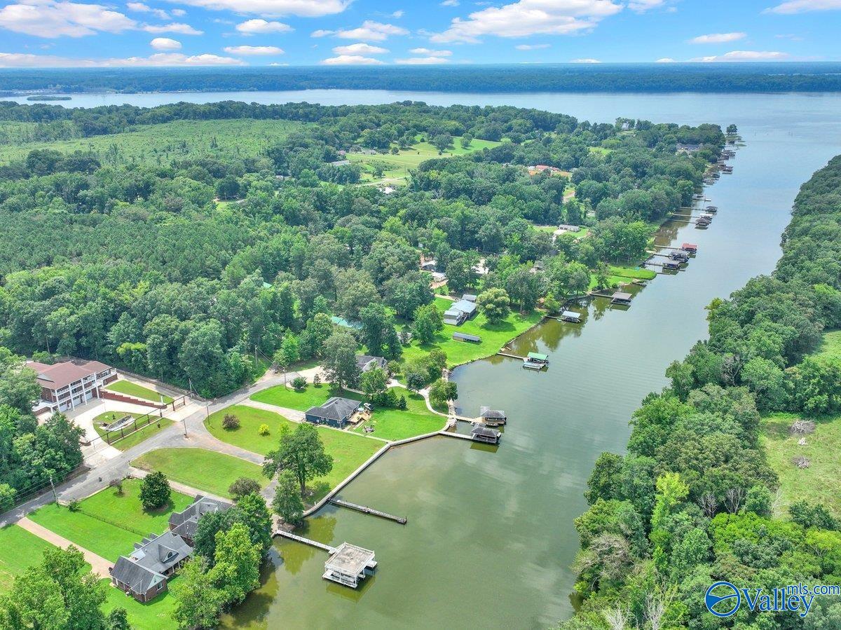 Rogersville, Alabama, 35652, United States, 6 Bedrooms Bedrooms, ,8 BathroomsBathrooms,Residential,Active,1996276