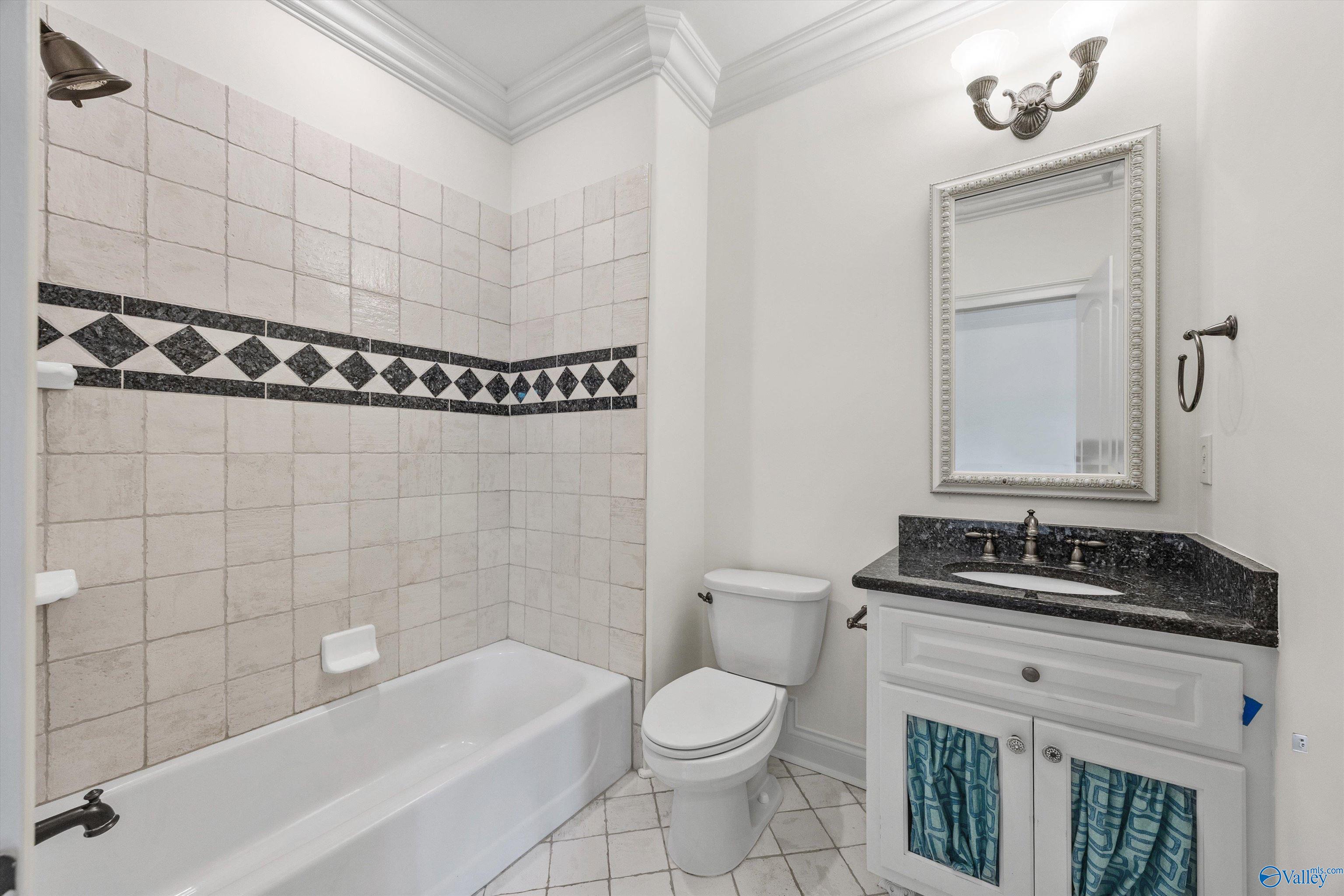 Gurley, Alabama, 35748, United States, 4 Bedrooms Bedrooms, ,5 BathroomsBathrooms,Residential,Active,1909111