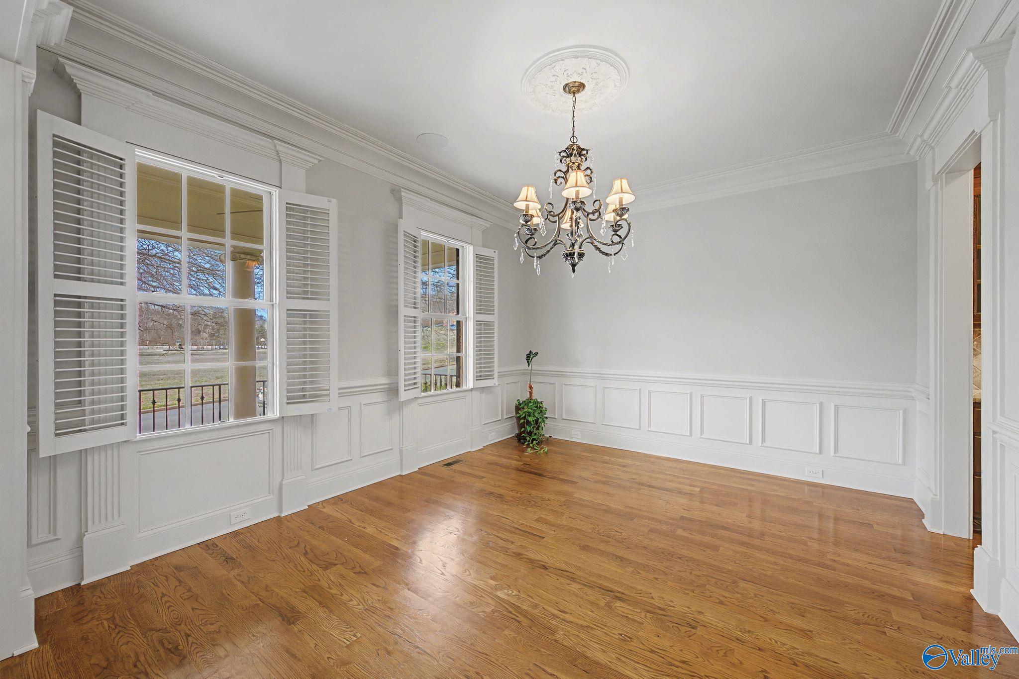 Huntsville, Alabama, 35806, United States, 4 Bedrooms Bedrooms, ,4 BathroomsBathrooms,Residential,Active,2012926