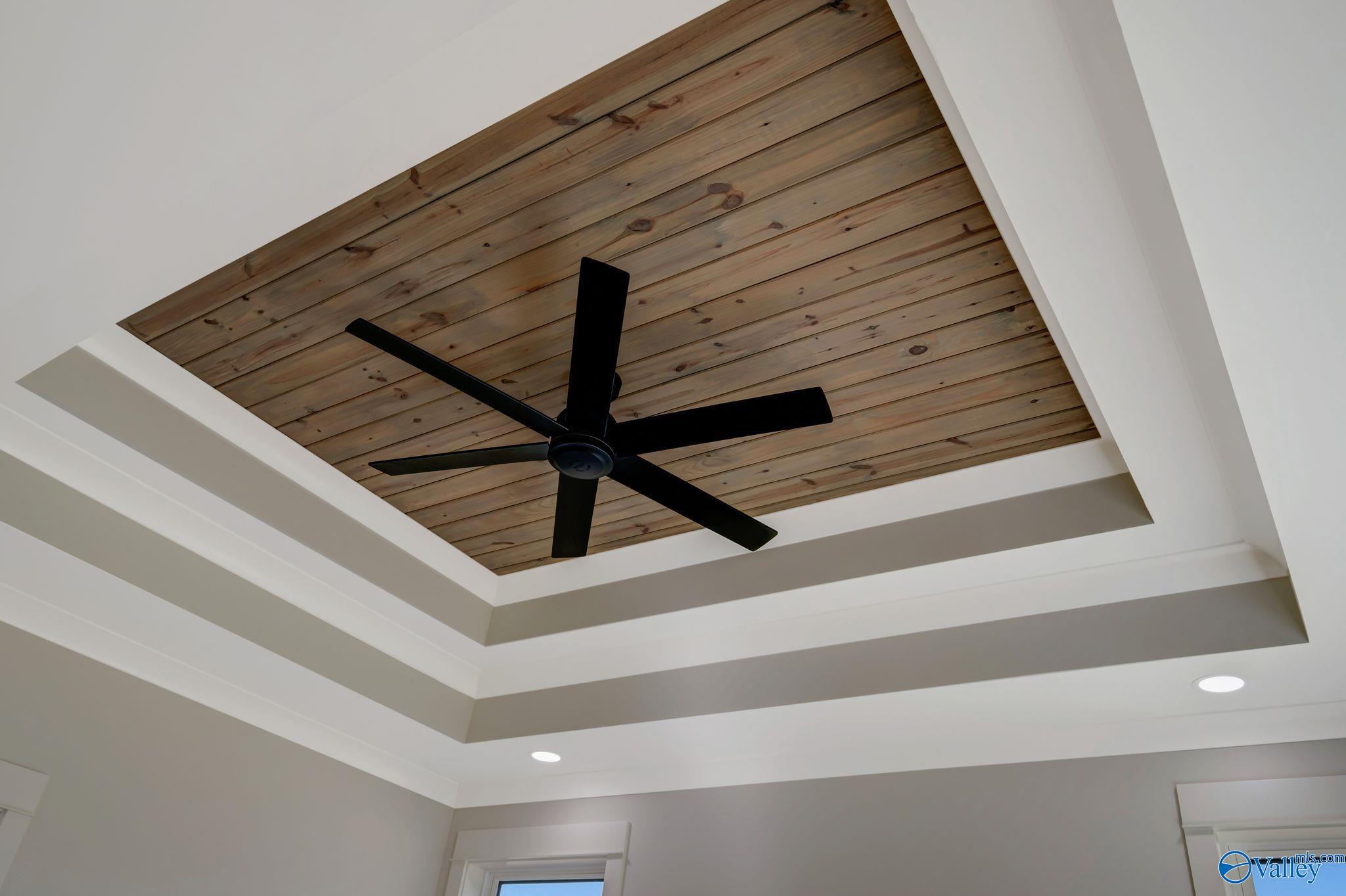 Guntersville, Alabama, 35976, United States, ,4 BathroomsBathrooms,Residential,Active,1702827