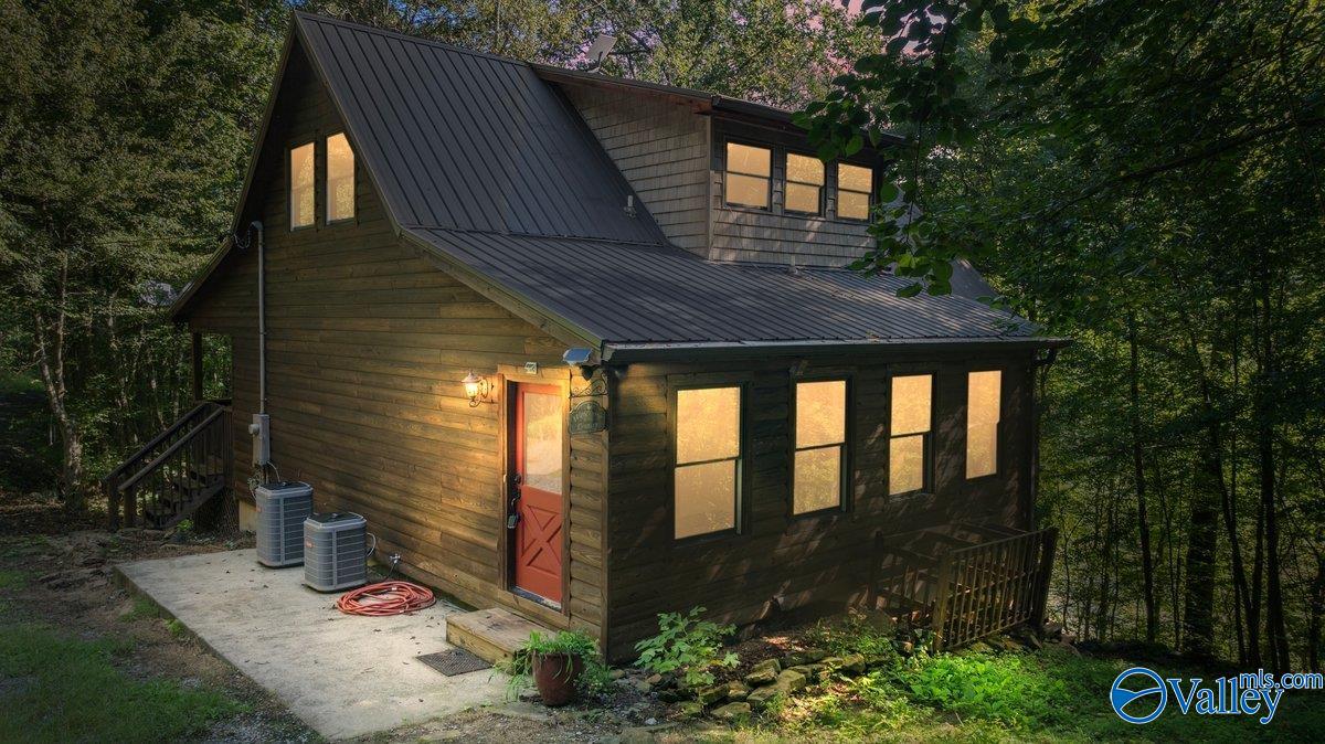 Trenton, Georgia, 30752, United States, 4 Bedrooms Bedrooms, ,4 BathroomsBathrooms,Residential,Active,1963412