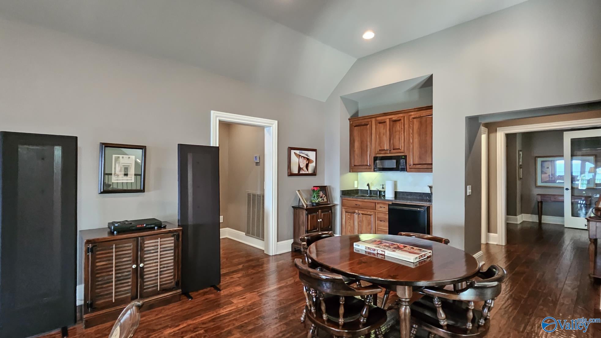 Gurley, Alabama, 35748, United States, 4 Bedrooms Bedrooms, ,6 BathroomsBathrooms,Residential,Active,1922517