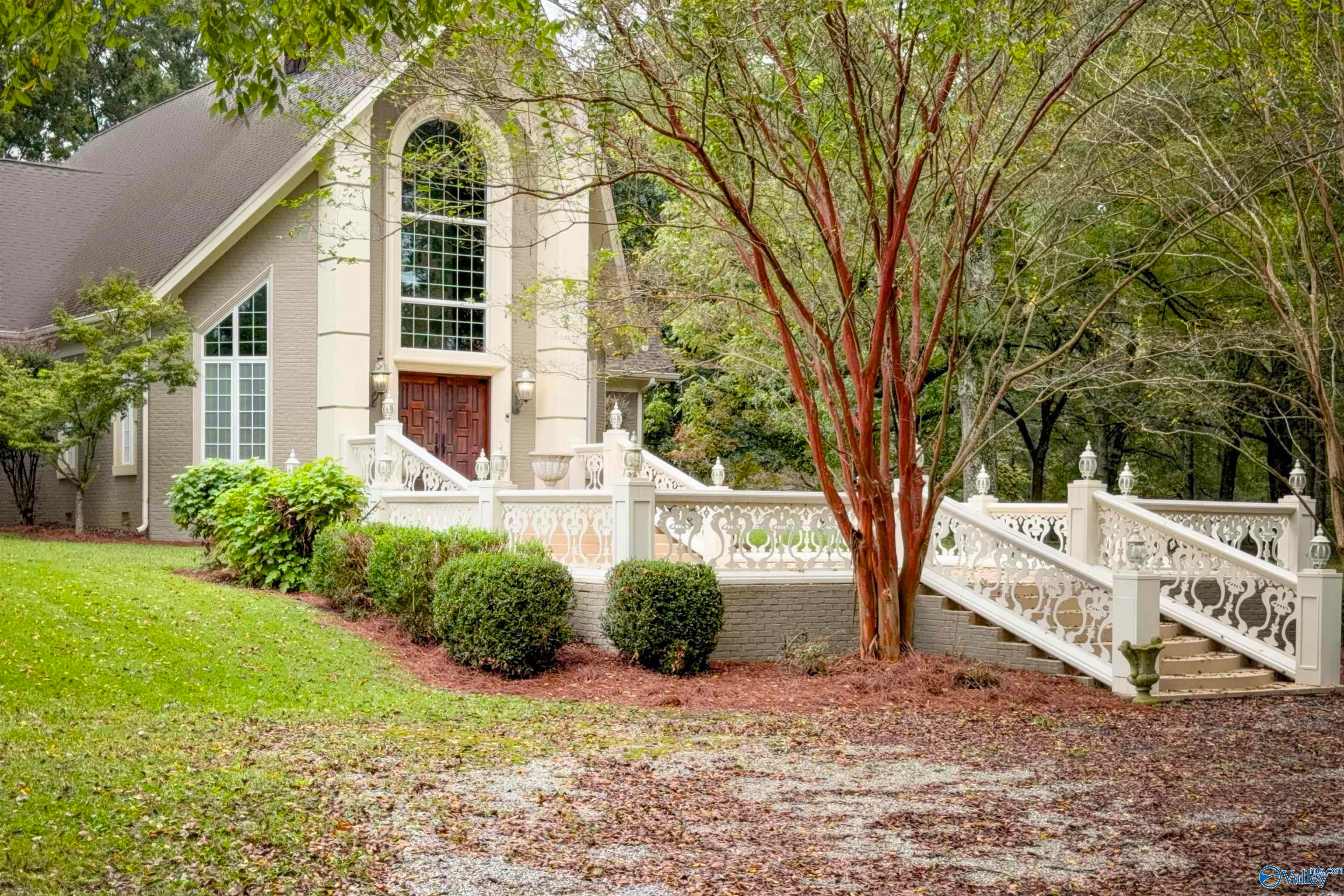 Decatur, Alabama, 35603, United States, 5 Bedrooms Bedrooms, ,5 BathroomsBathrooms,Residential,Active,1972133