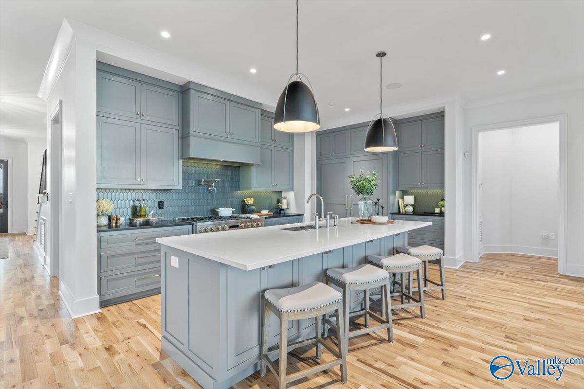 Owens Cross Roads, Alabama, 35763, United States, ,7 BathroomsBathrooms,Residential,Active,1718534