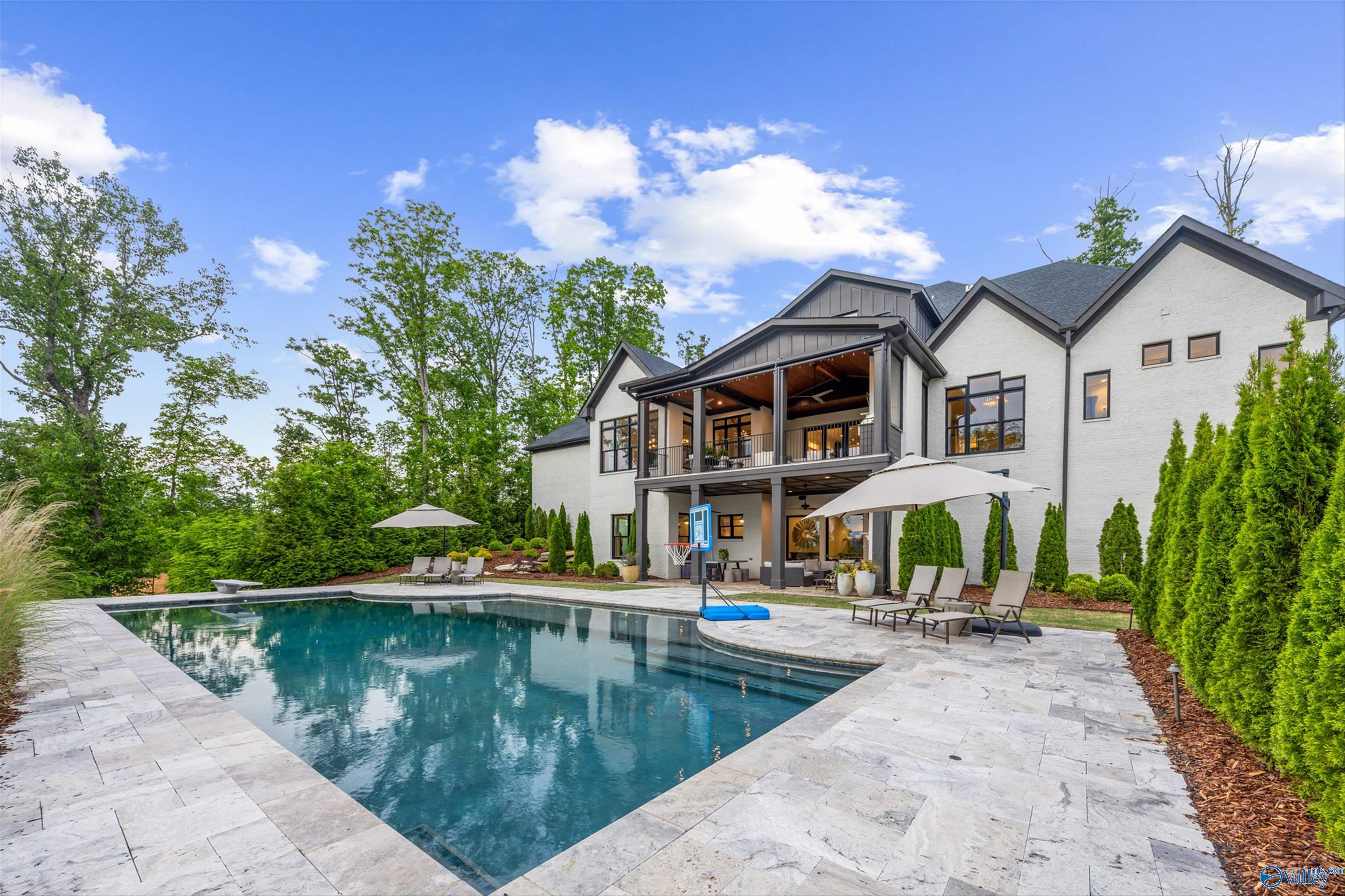 Owens Cross Roads, Alabama, 35763, United States, ,7 BathroomsBathrooms,Residential,Active,1799402