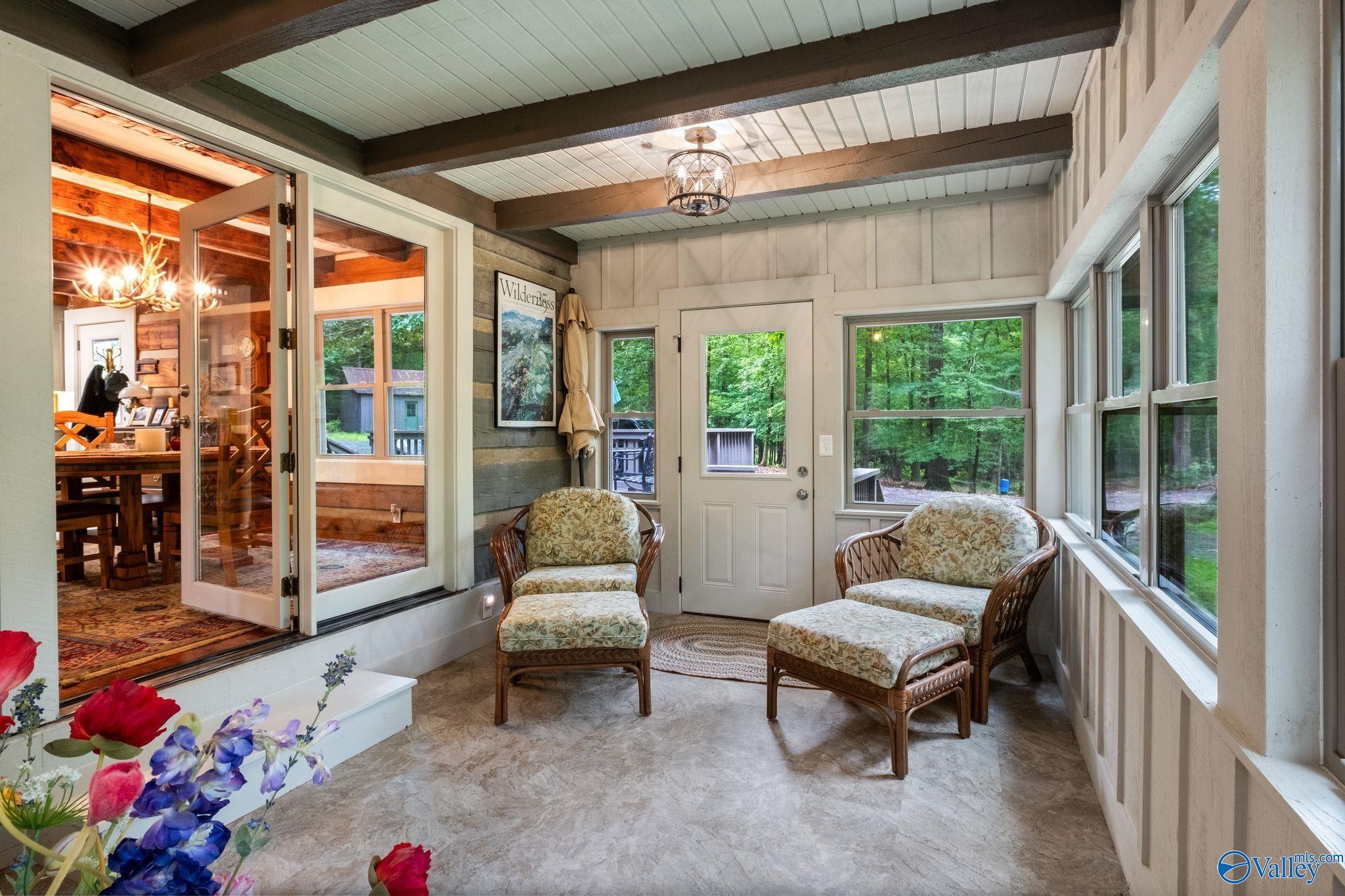 Guntersville, Alabama, 35976, United States, 5 Bedrooms Bedrooms, ,4 BathroomsBathrooms,Residential,Active,1880005