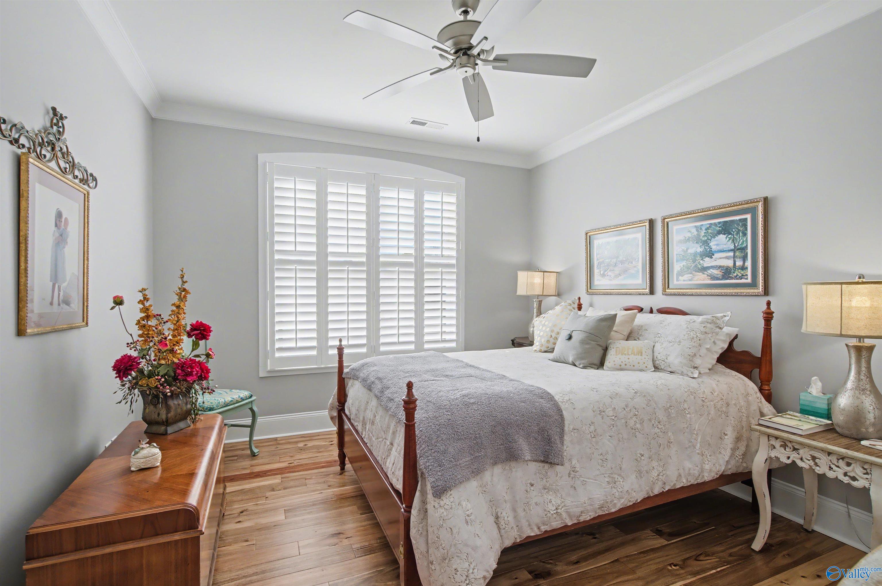 Guntersville, Alabama, 35976, United States, 3 Bedrooms Bedrooms, ,3 BathroomsBathrooms,Residential,Active,2011430