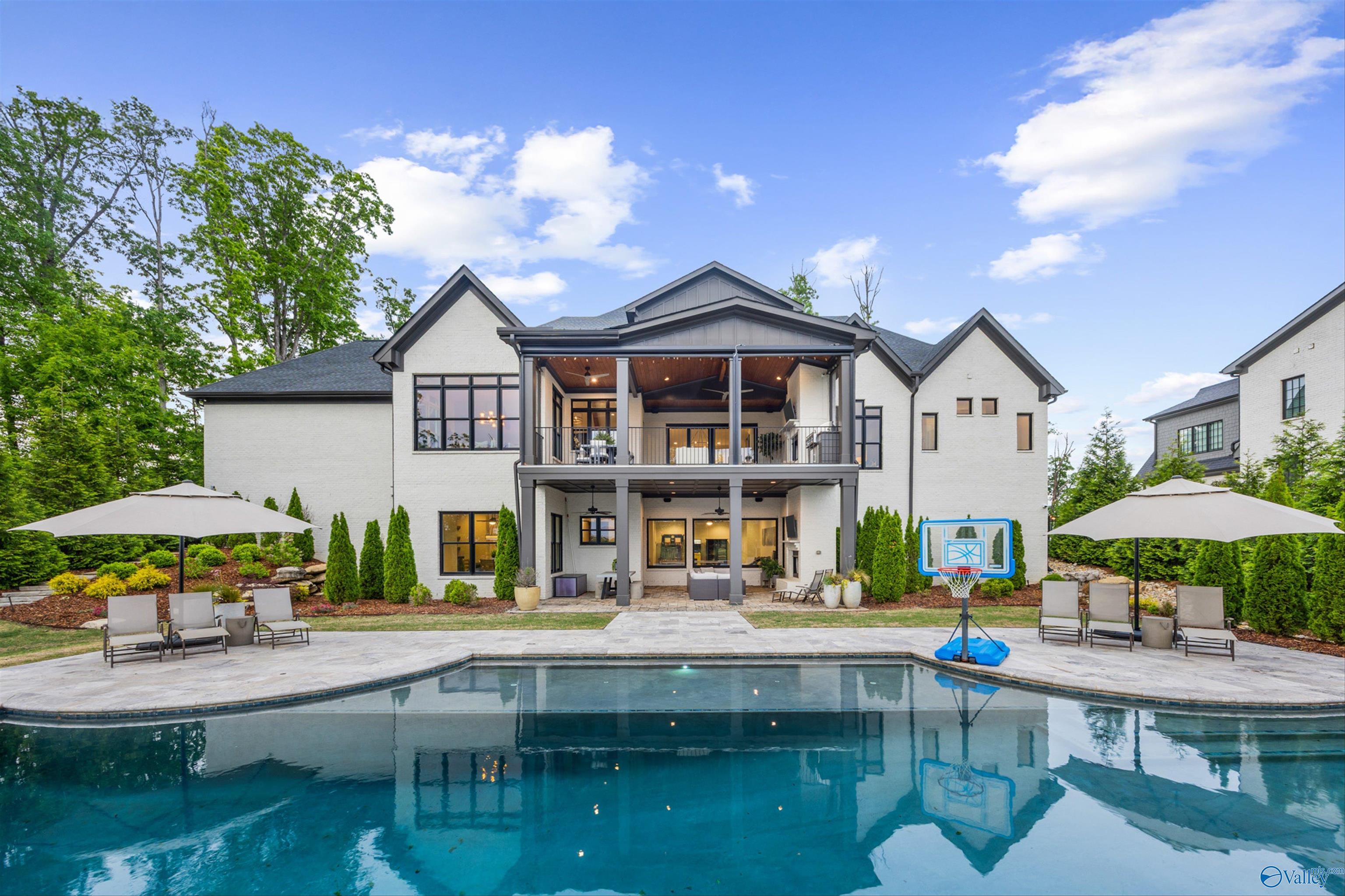 Owens Cross Roads, Alabama, 35763, United States, ,7 BathroomsBathrooms,Residential,Active,1799402