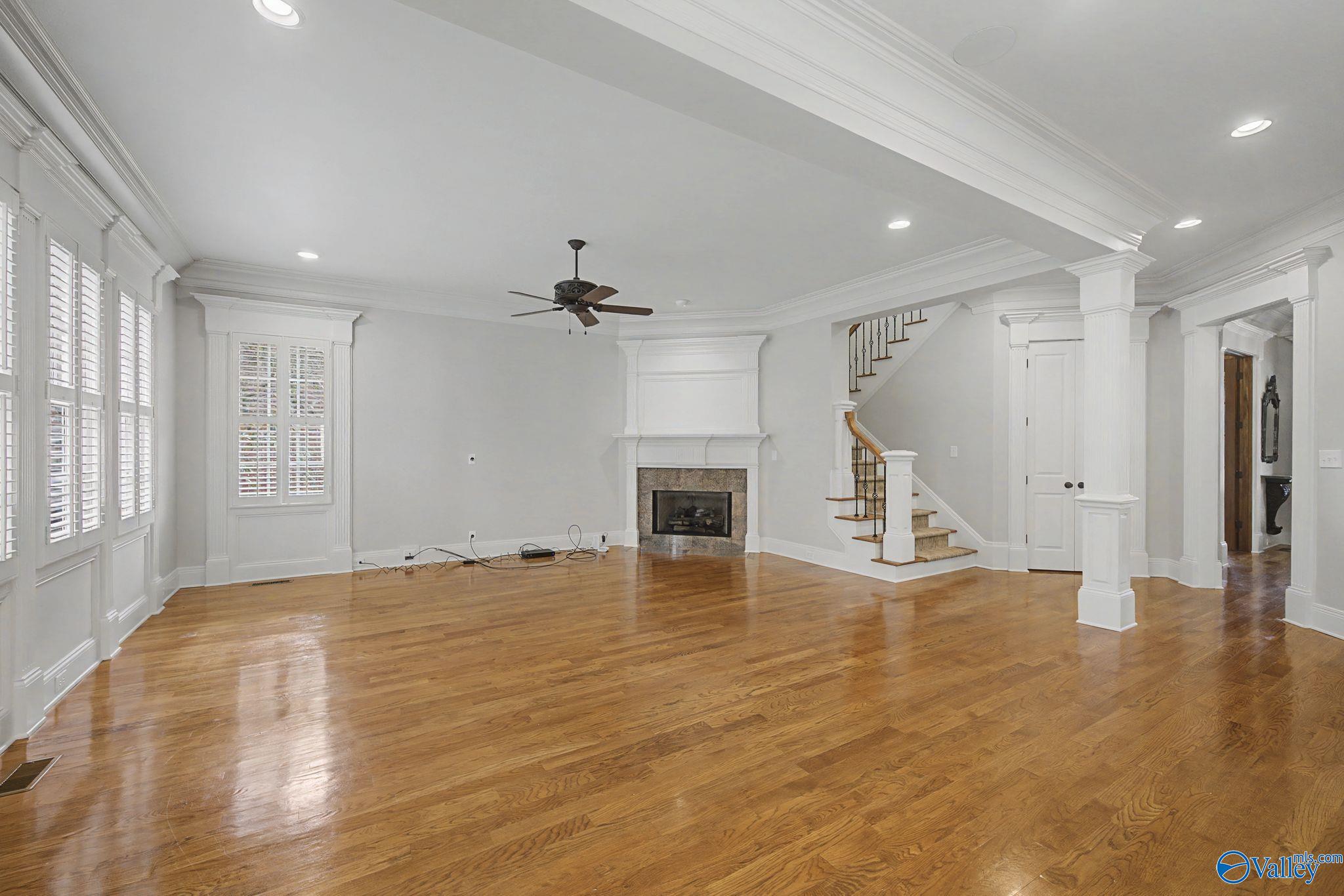 Huntsville, Alabama, 35806, United States, 4 Bedrooms Bedrooms, ,4 BathroomsBathrooms,Residential,Active,2012926