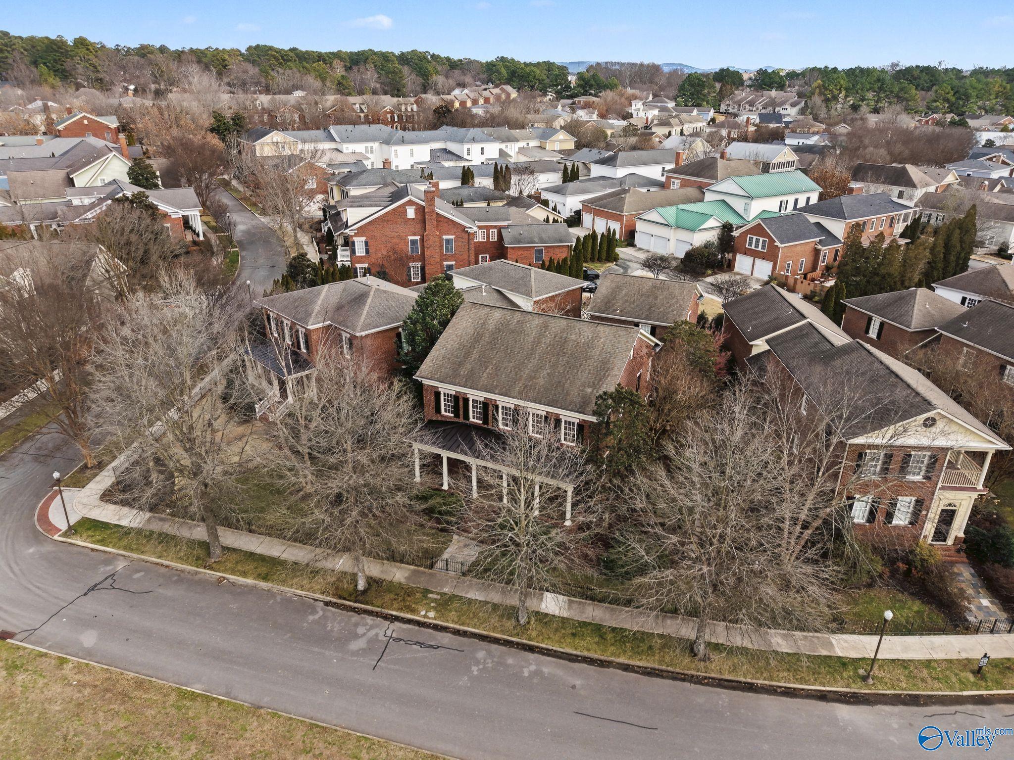 Huntsville, Alabama, 35806, United States, 4 Bedrooms Bedrooms, ,4 BathroomsBathrooms,Residential,Active,2012926
