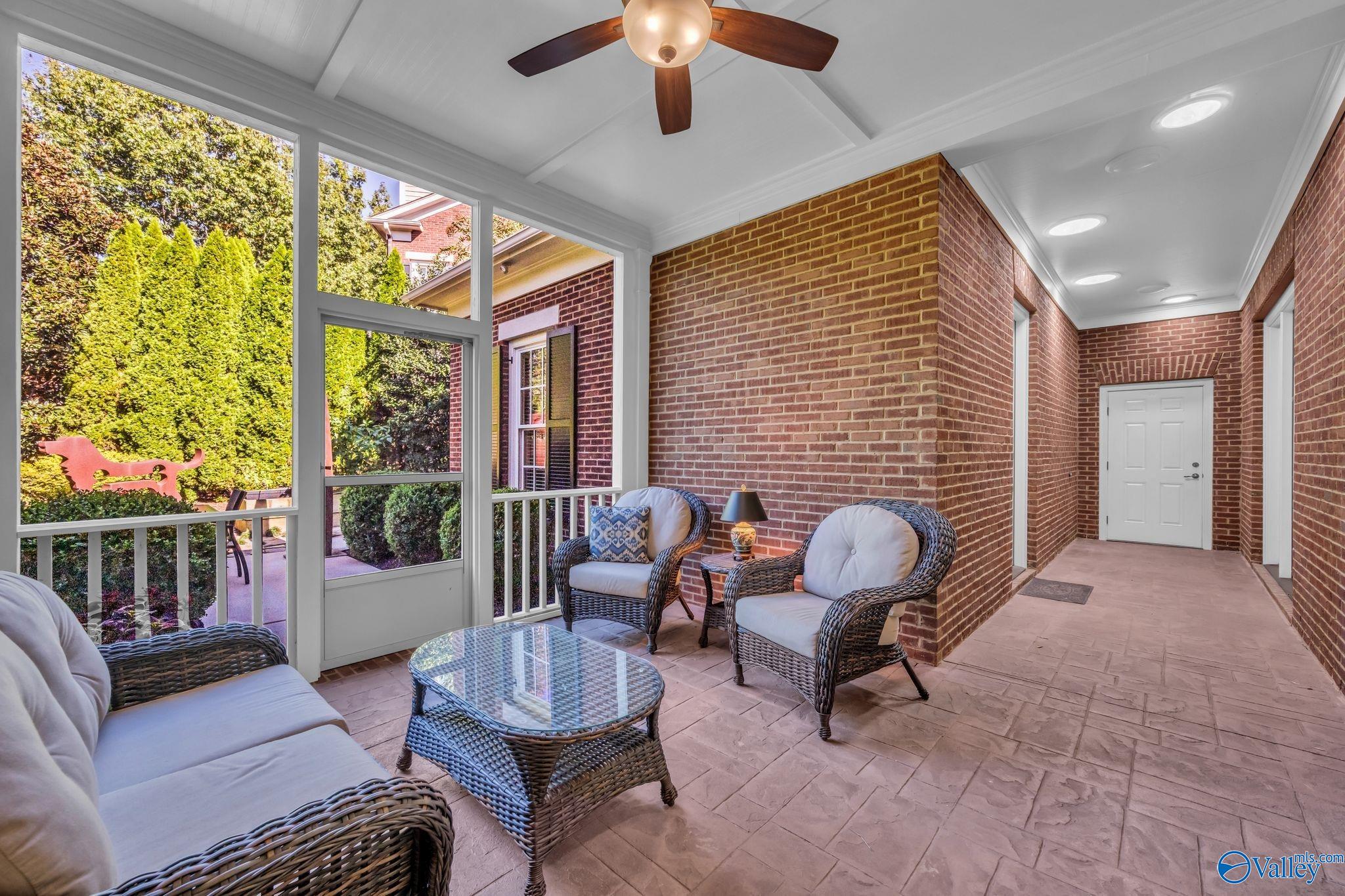 Huntsville, Alabama, 35806, United States, 4 Bedrooms Bedrooms, ,5 BathroomsBathrooms,Residential,Active,1985848