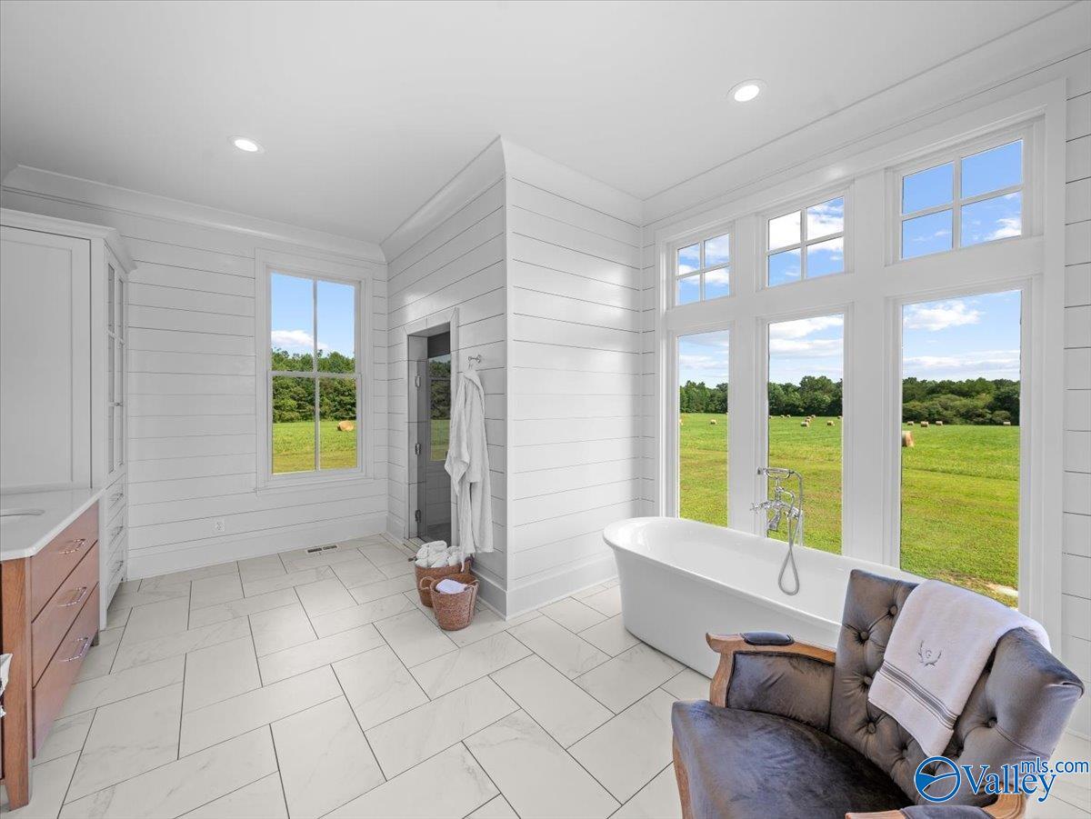 Pisgah, Alabama, 35765, United States, 4 Bedrooms Bedrooms, ,4 BathroomsBathrooms,Residential,Active,1913980