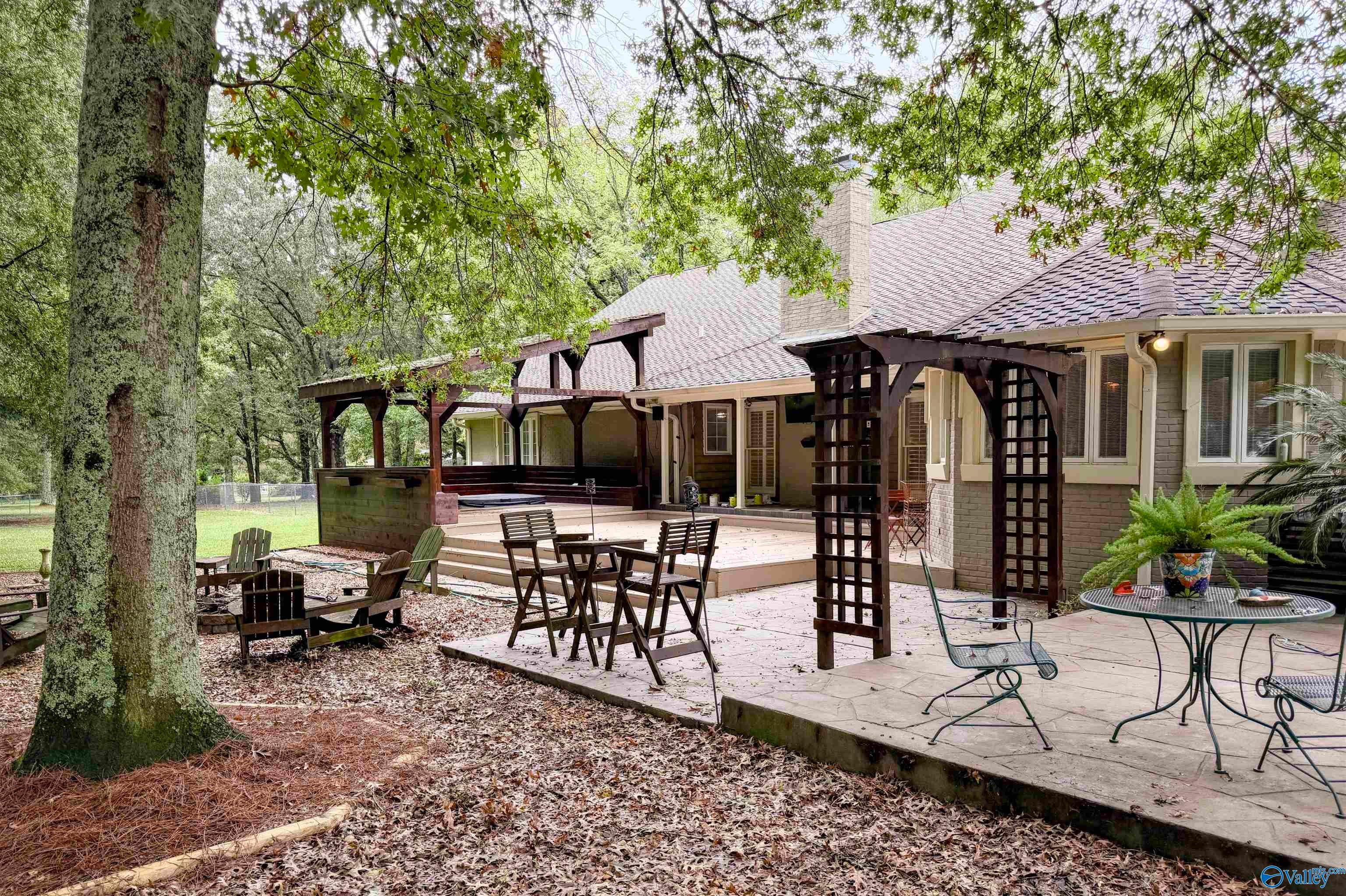 Decatur, Alabama, 35603, United States, 5 Bedrooms Bedrooms, ,5 BathroomsBathrooms,Residential,Active,1972133