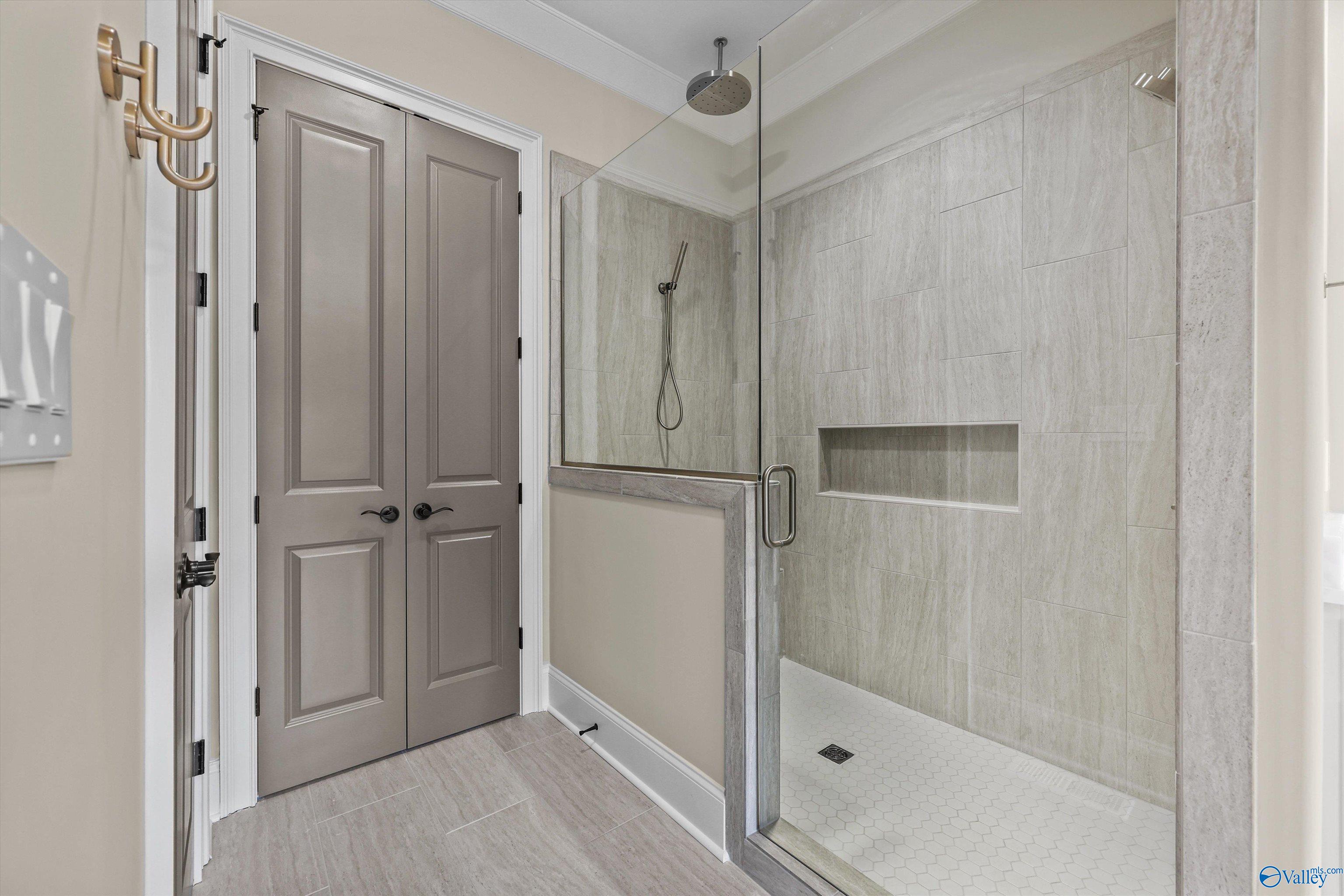 Gurley, Alabama, 35748, United States, 4 Bedrooms Bedrooms, ,4 BathroomsBathrooms,Residential,Active,1781606