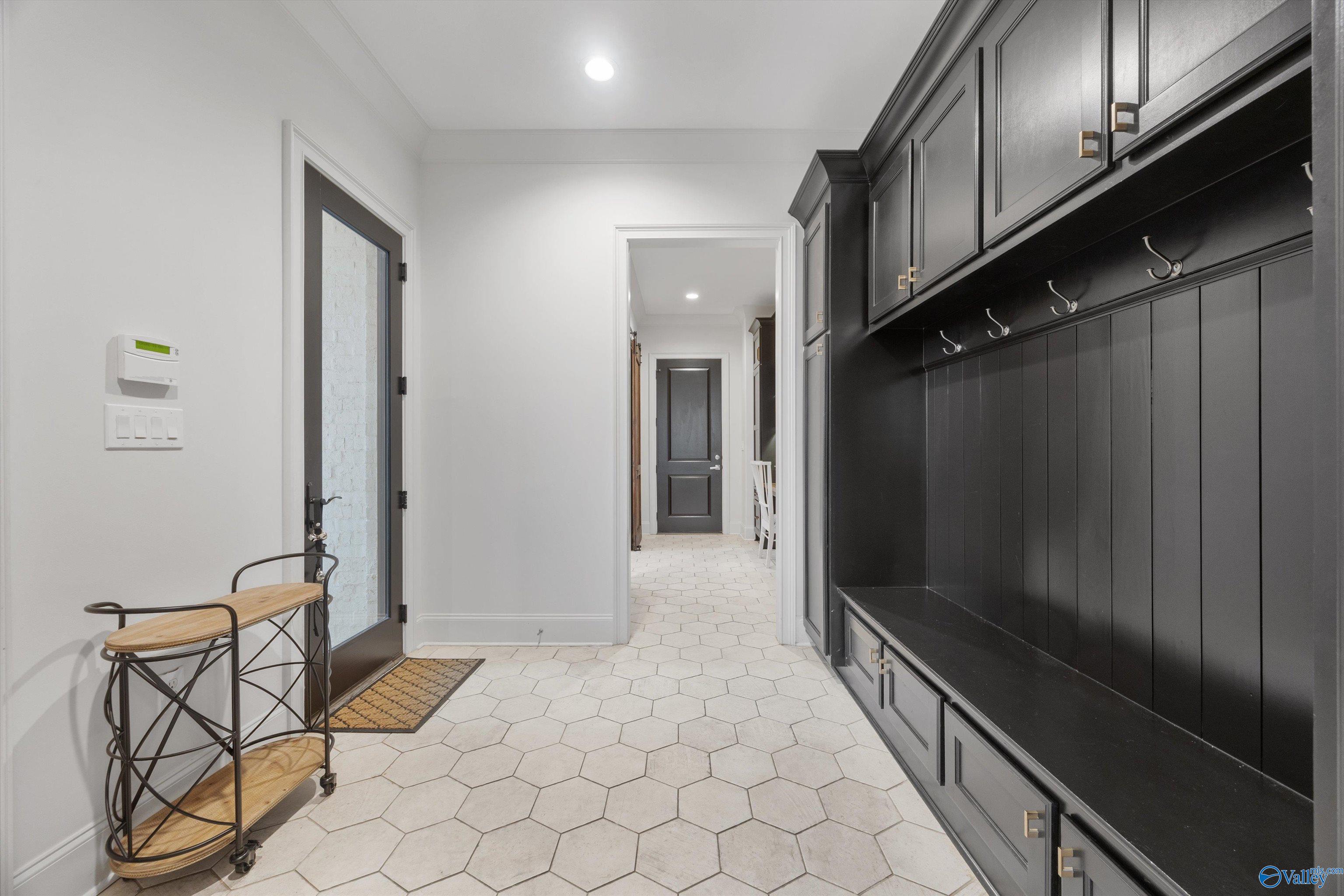 Owens Cross Roads, Alabama, 35763, United States, ,7 BathroomsBathrooms,Residential,Active,1799402