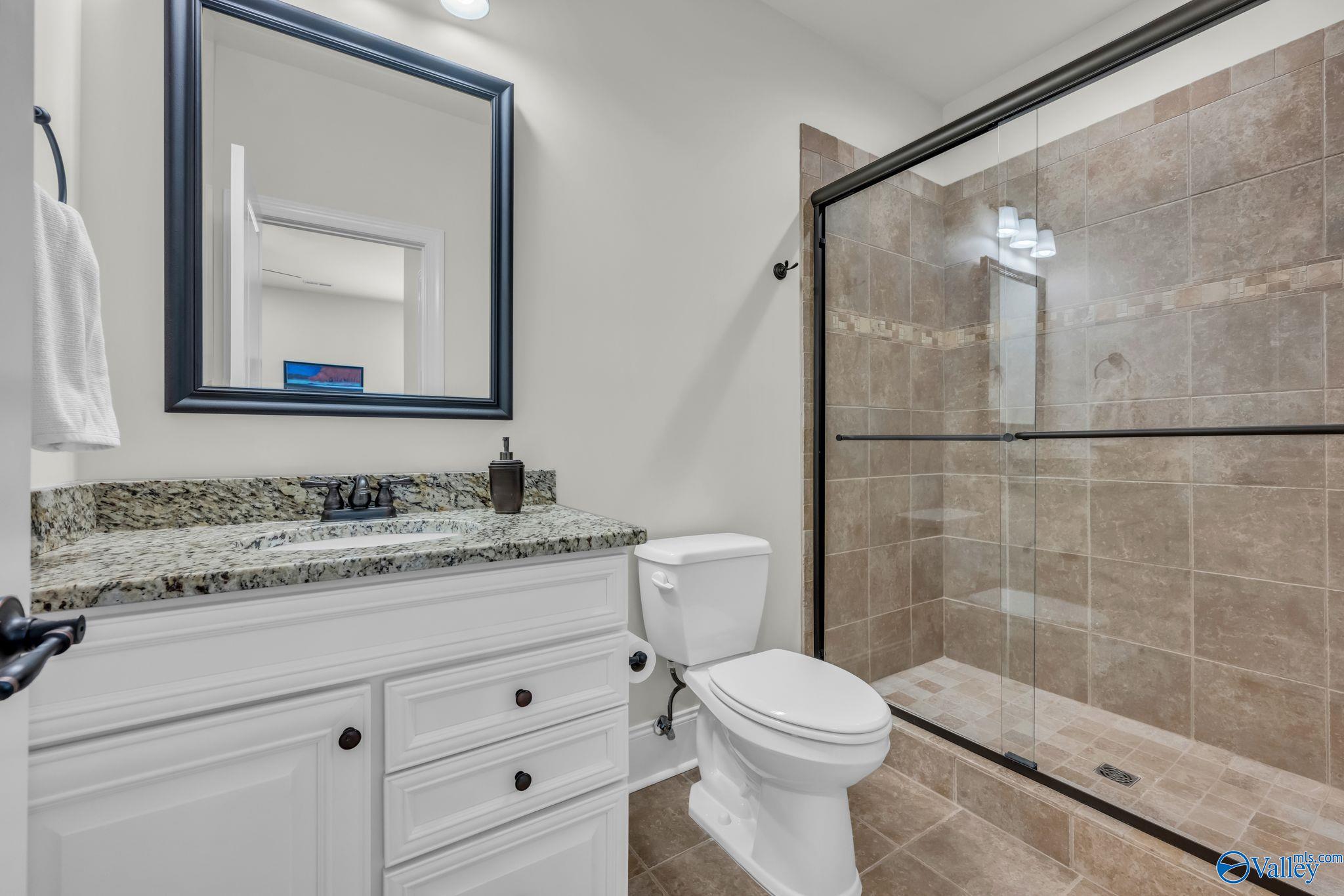 Huntsville, Alabama, 35806, United States, 4 Bedrooms Bedrooms, ,5 BathroomsBathrooms,Residential,Active,1985848