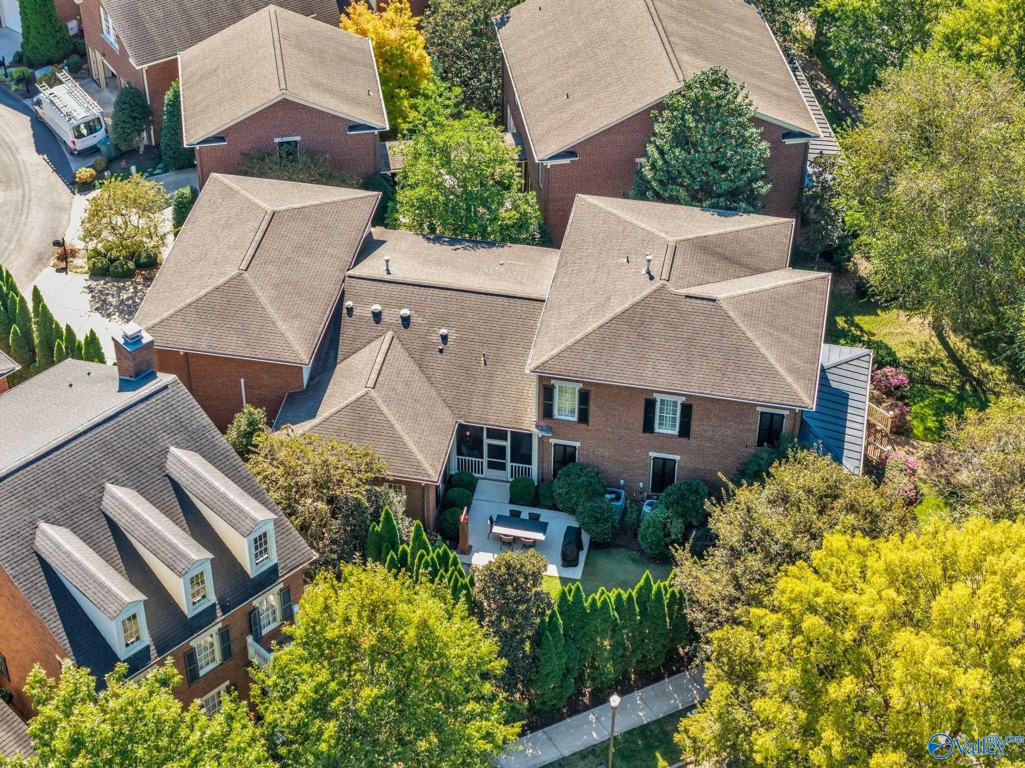 Huntsville, Alabama, 35806, United States, 4 Bedrooms Bedrooms, ,5 BathroomsBathrooms,Residential,Active,1985848