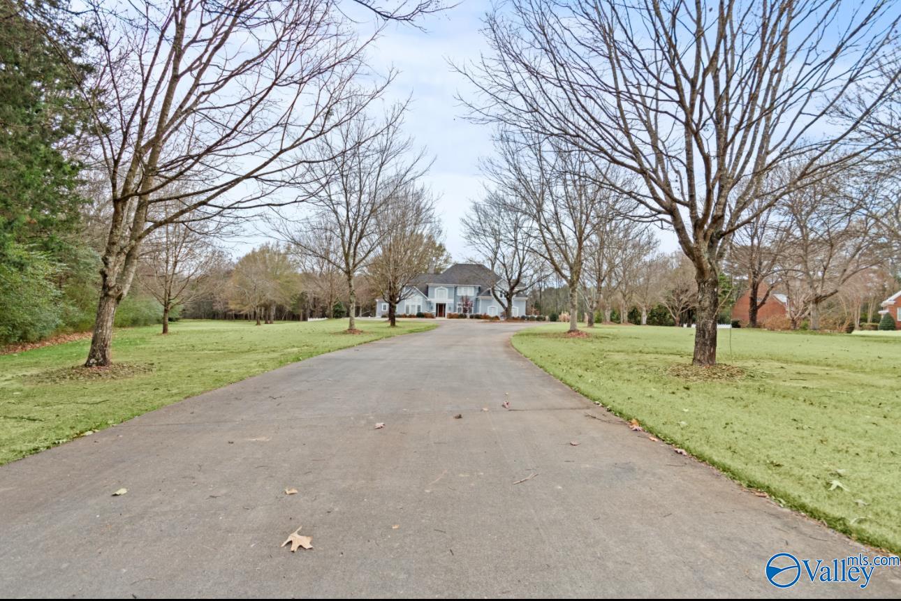 Decatur, Alabama, 35603, United States, 4 Bedrooms Bedrooms, ,5 BathroomsBathrooms,Residential,Active,2008258