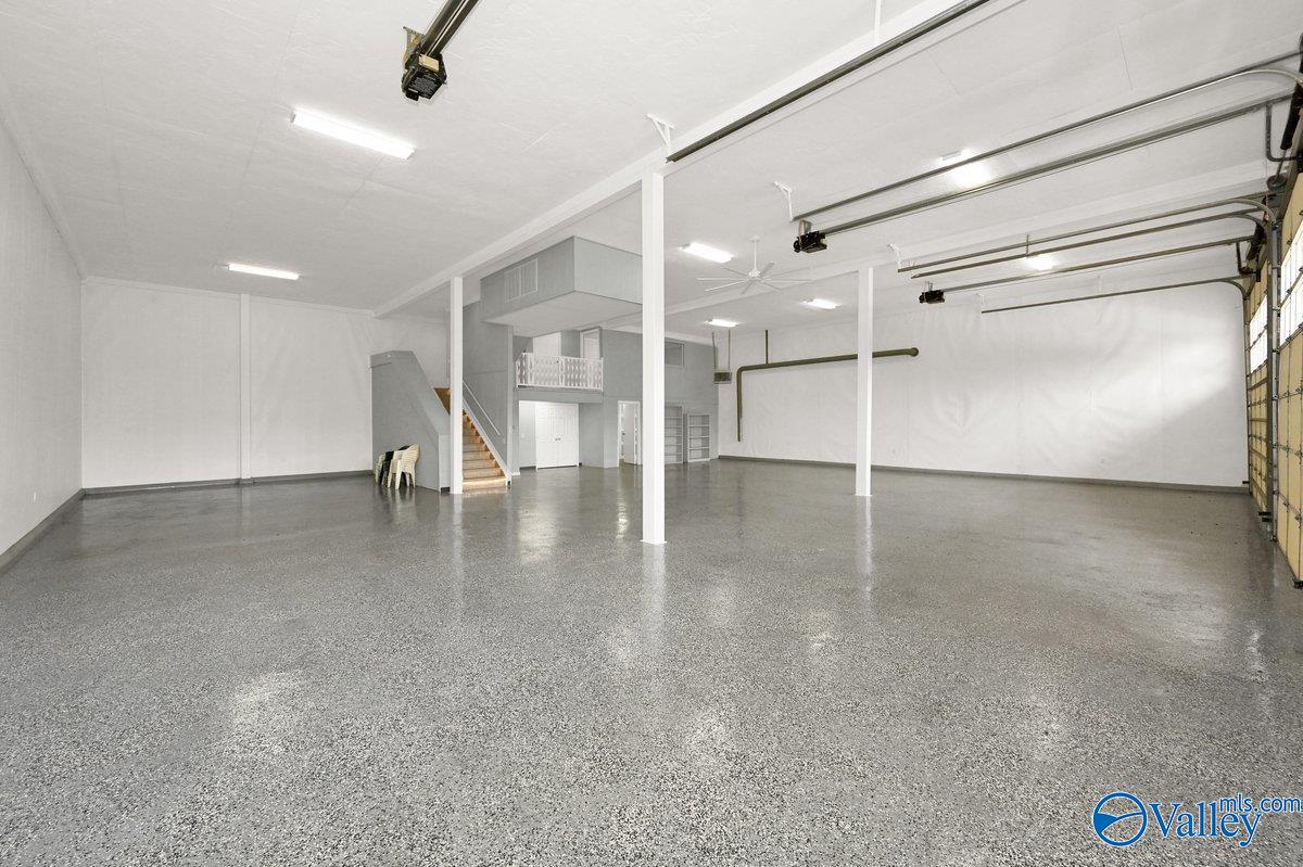 Rogersville, Alabama, 35652, United States, 6 Bedrooms Bedrooms, ,8 BathroomsBathrooms,Residential,Active,1996276