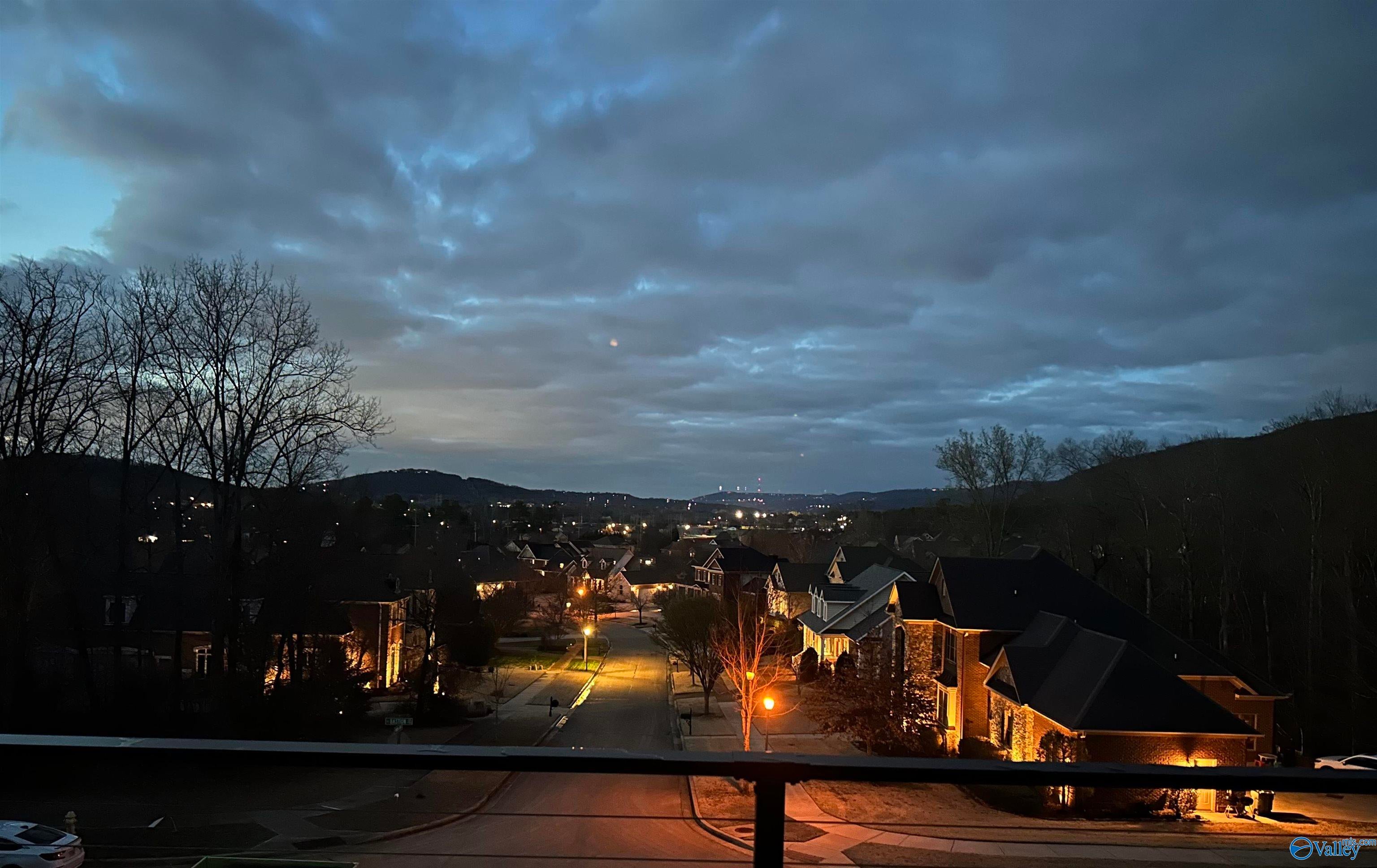 Huntsville, Alabama, 35803, United States, 4 Bedrooms Bedrooms, ,4 BathroomsBathrooms,Residential,Active,1996296