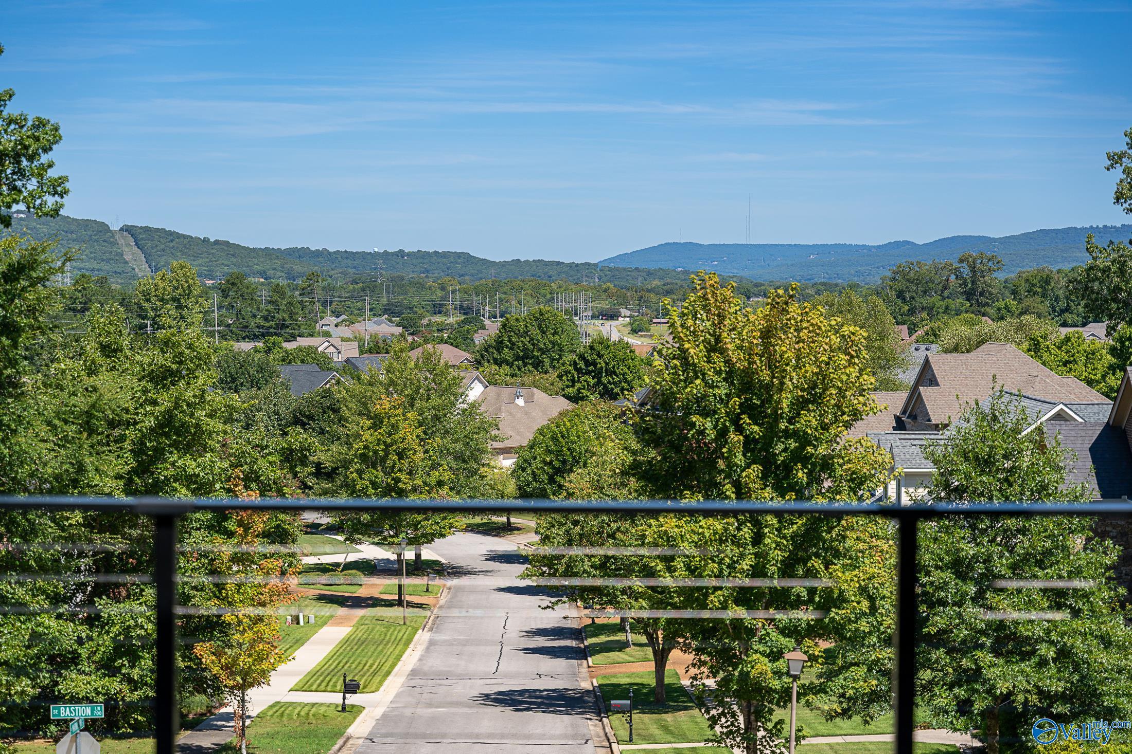 Huntsville, Alabama, 35803, United States, 4 Bedrooms Bedrooms, ,4 BathroomsBathrooms,Residential,Active,1996296