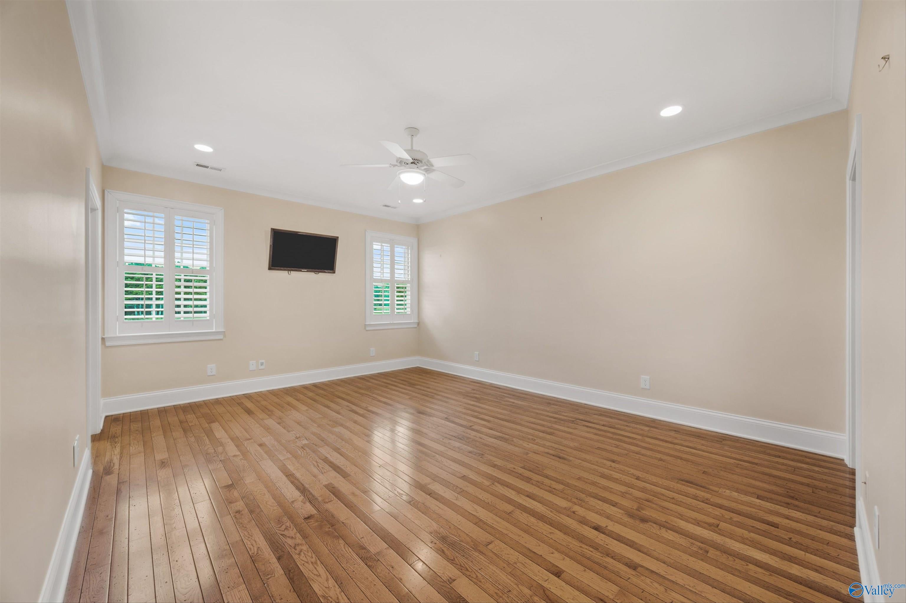 New Hope, Alabama, 35760, United States, 4 Bedrooms Bedrooms, ,5 BathroomsBathrooms,Residential,Active,1954007