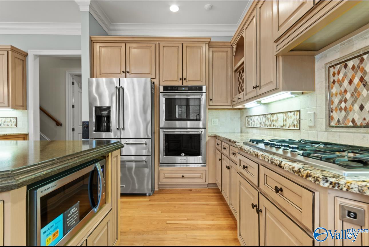 Decatur, Alabama, 35603, United States, 4 Bedrooms Bedrooms, ,5 BathroomsBathrooms,Residential,Active,2008258