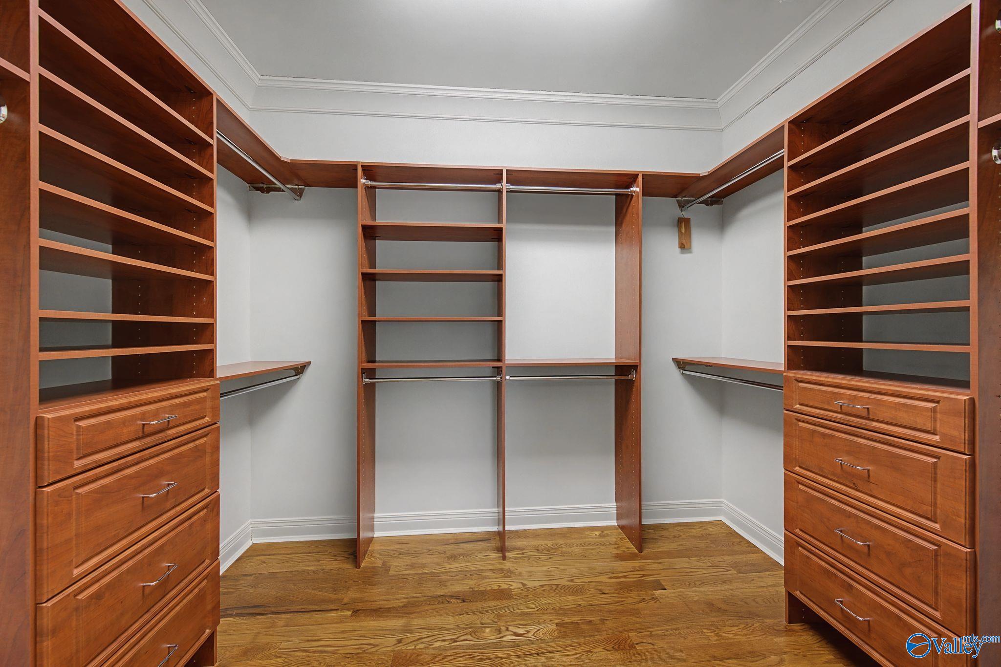 Huntsville, Alabama, 35806, United States, 4 Bedrooms Bedrooms, ,4 BathroomsBathrooms,Residential,Active,2012926