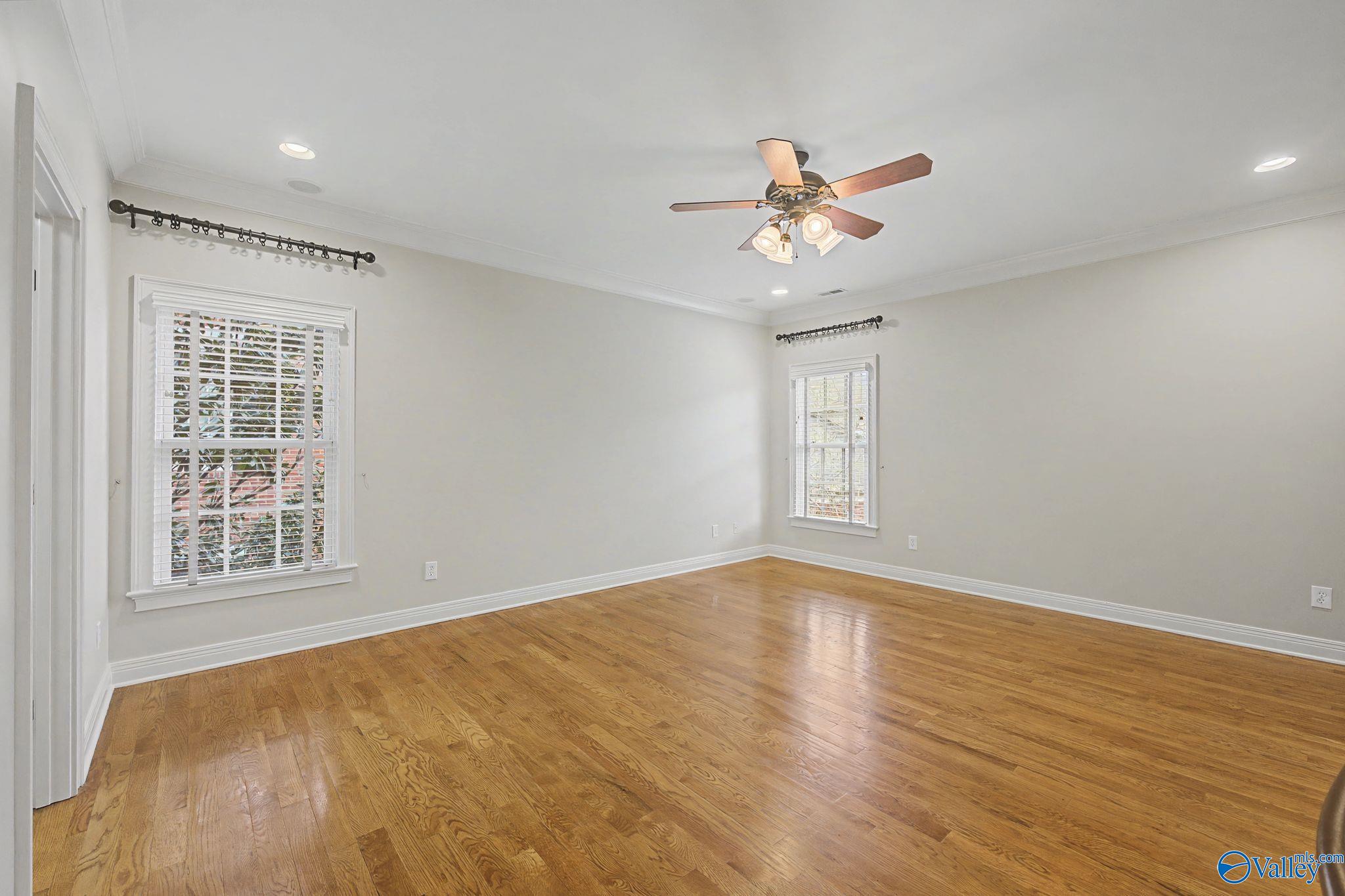 Huntsville, Alabama, 35806, United States, 4 Bedrooms Bedrooms, ,4 BathroomsBathrooms,Residential,Active,2012926