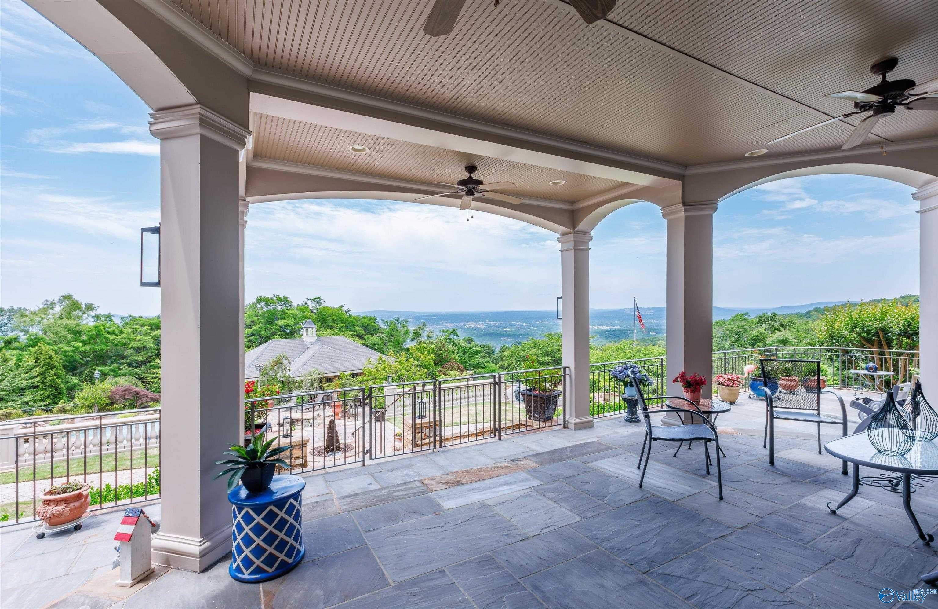 Huntsville, Alabama, 35801, United States, ,8 BathroomsBathrooms,Residential,Active,1832329