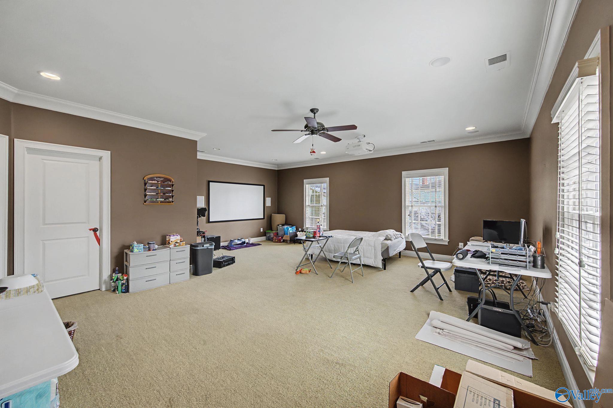 Huntsville, Alabama, 35806, United States, 4 Bedrooms Bedrooms, ,4 BathroomsBathrooms,Residential,Active,2012926