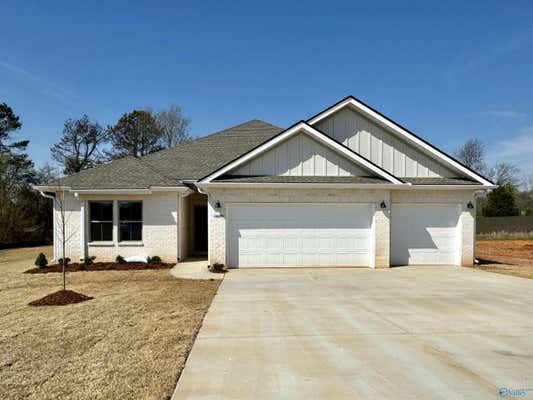 12402 WHITCOMB CIR, ATHENS, AL 35613 - Image 1