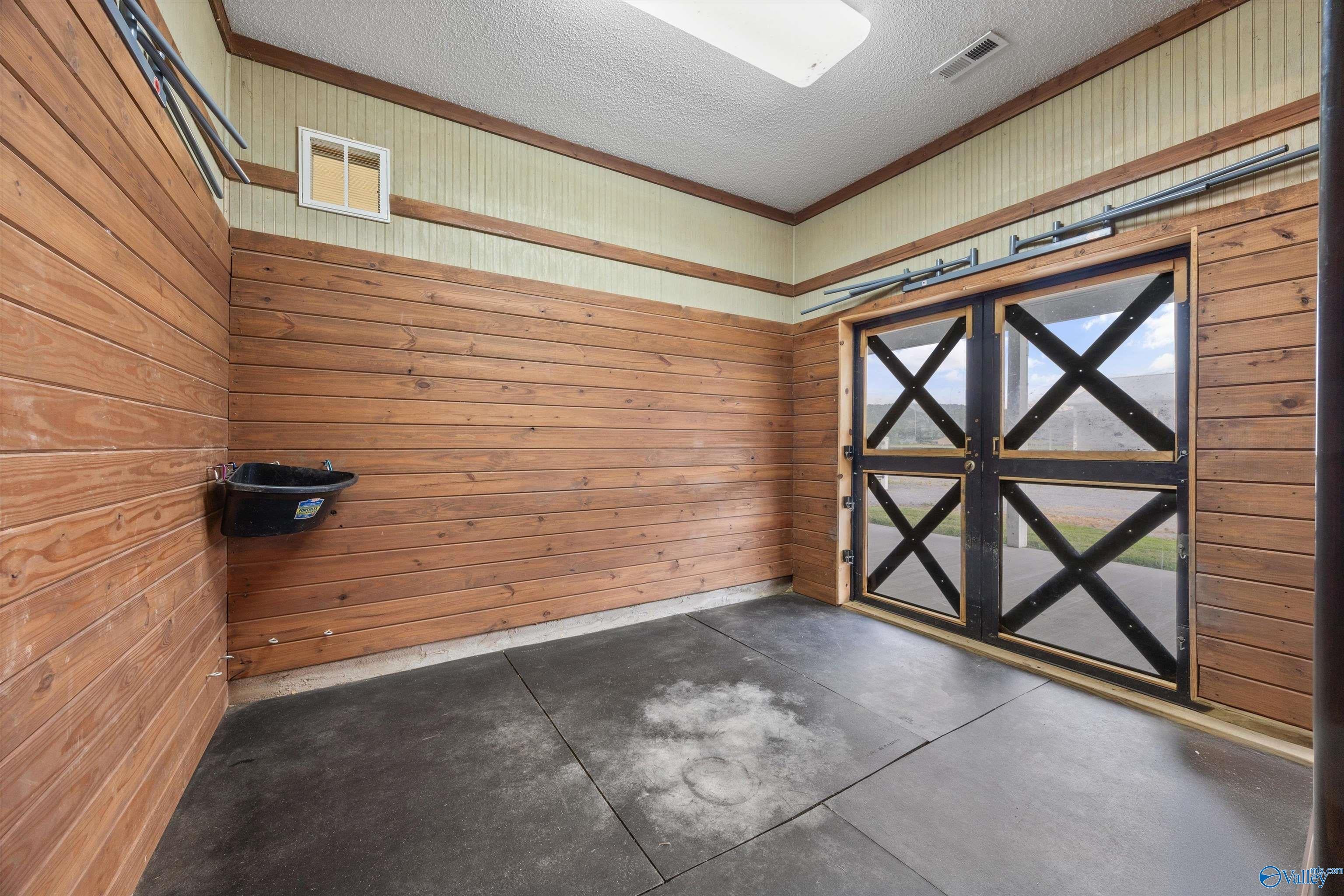 New Hope, Alabama, 35760, United States, 4 Bedrooms Bedrooms, ,5 BathroomsBathrooms,Residential,Active,1954007