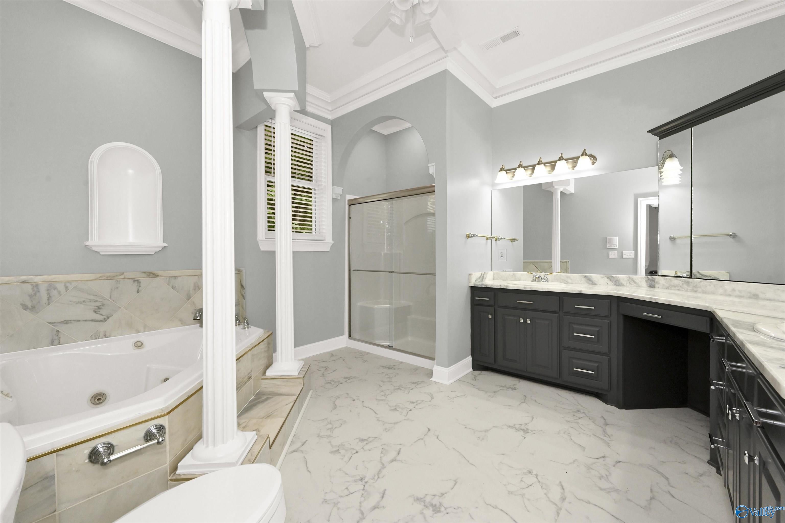 Rogersville, Alabama, 35652, United States, 6 Bedrooms Bedrooms, ,8 BathroomsBathrooms,Residential,Active,1996276