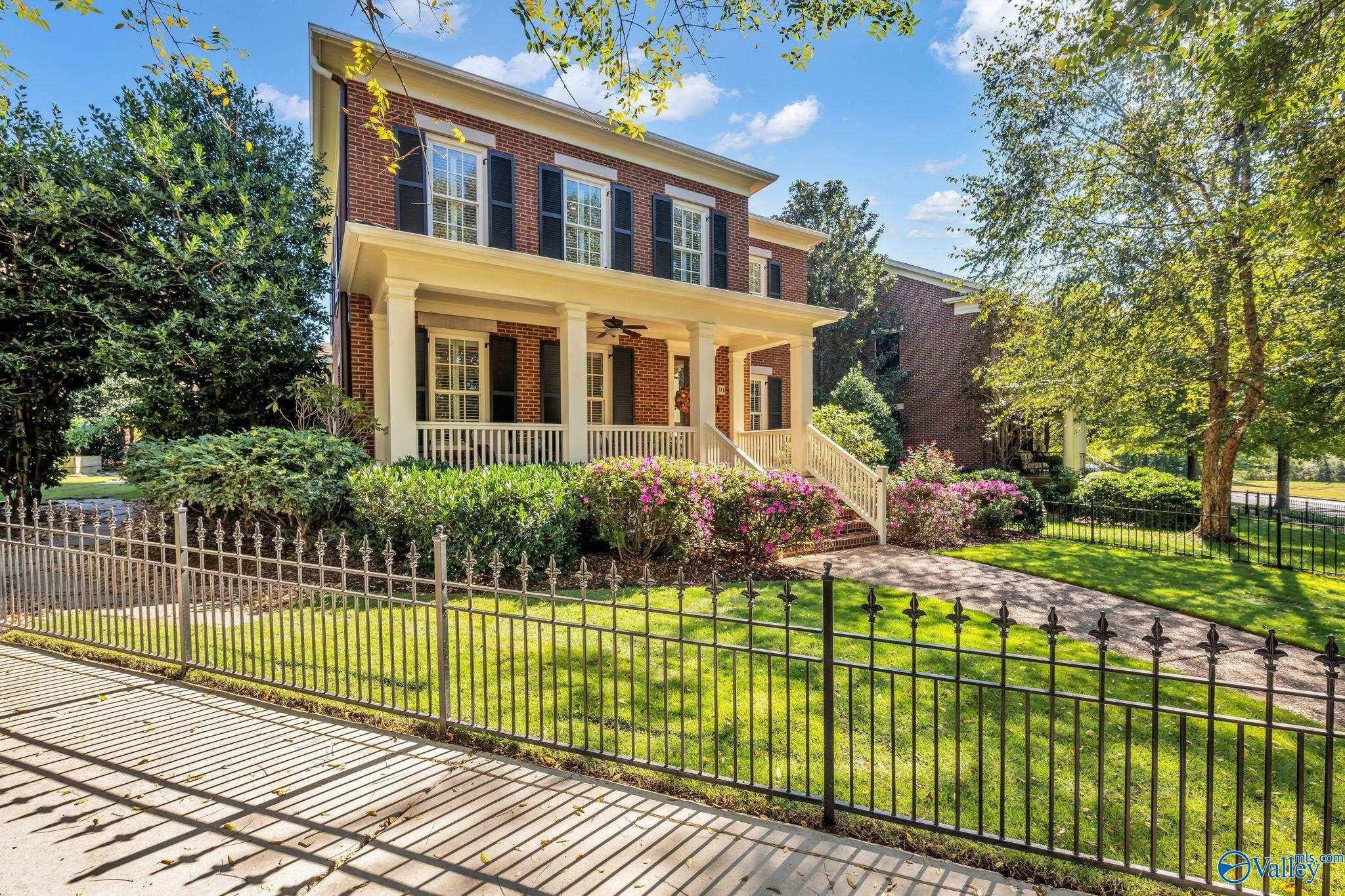 Huntsville, Alabama, 35806, United States, 4 Bedrooms Bedrooms, ,5 BathroomsBathrooms,Residential,Active,1985848