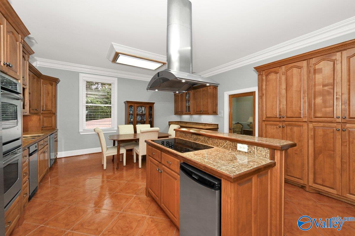 Rogersville, Alabama, 35652, United States, 6 Bedrooms Bedrooms, ,8 BathroomsBathrooms,Residential,Active,1996276