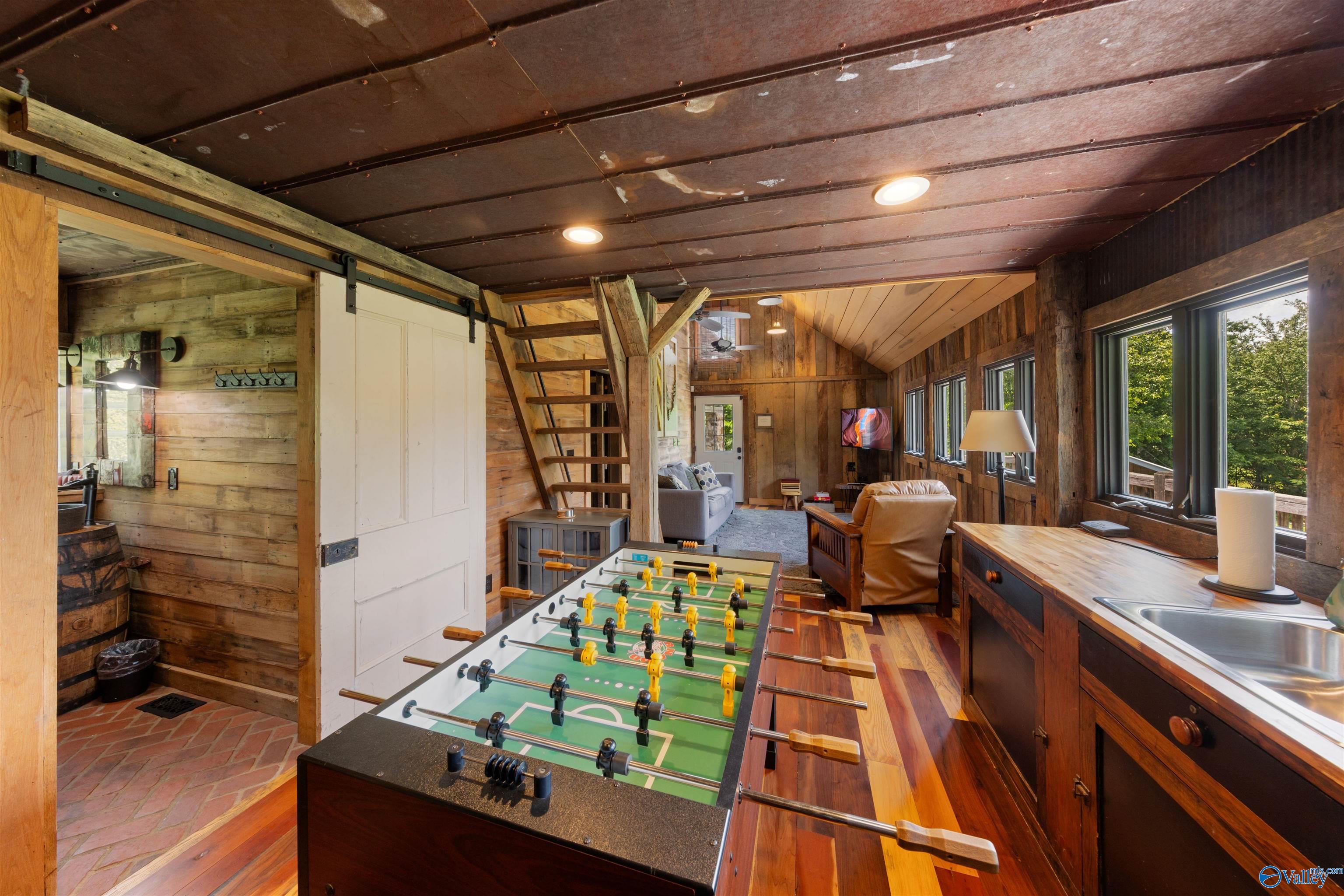 Langston, Alabama, 35755, United States, 5 Bedrooms Bedrooms, ,7 BathroomsBathrooms,Residential,Active,1953425